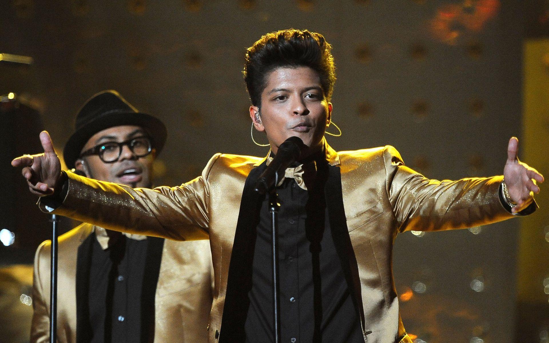 1920x1200 Bruno Mars American Singer Pics. Beautiful image HD Picture