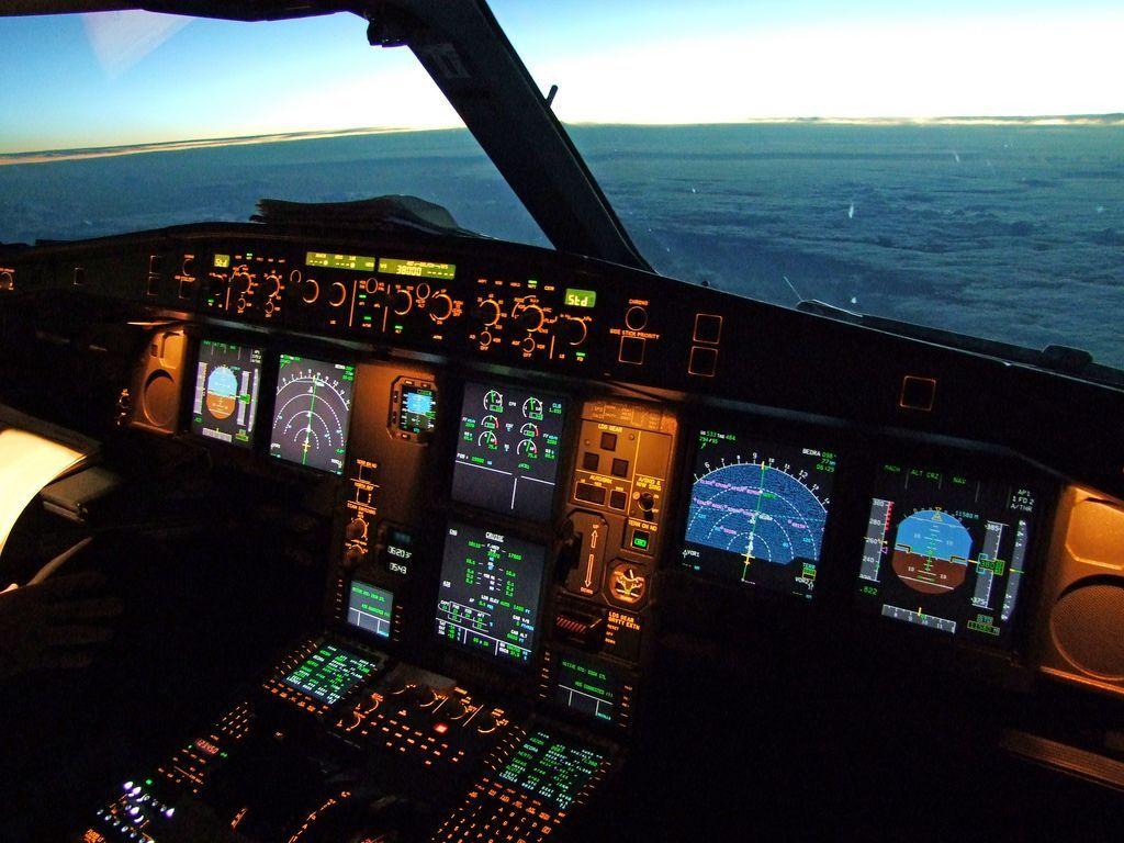 1024x768 Cockpit Wallpaper