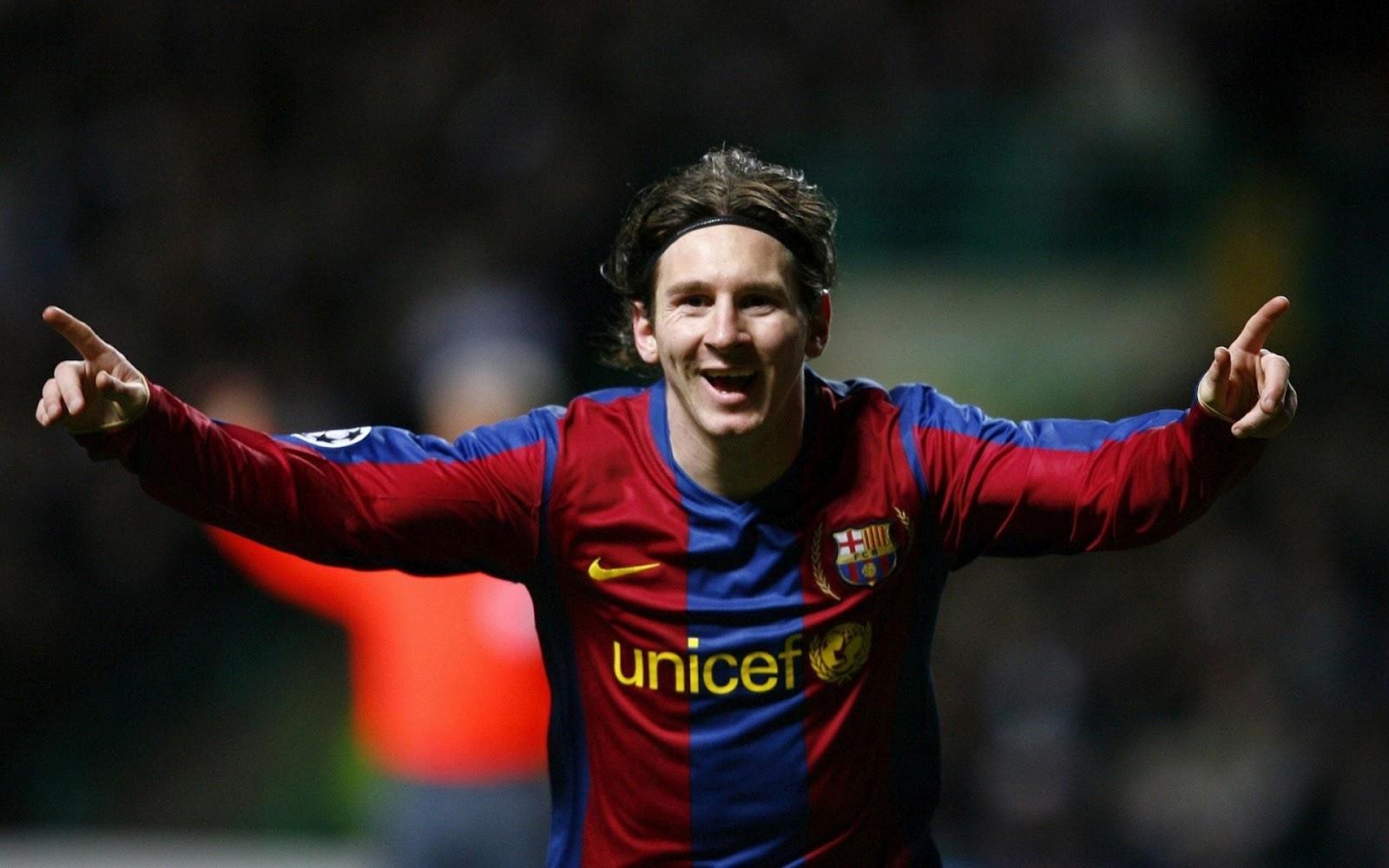 1600x1000 Vintage Messi Wallpaper