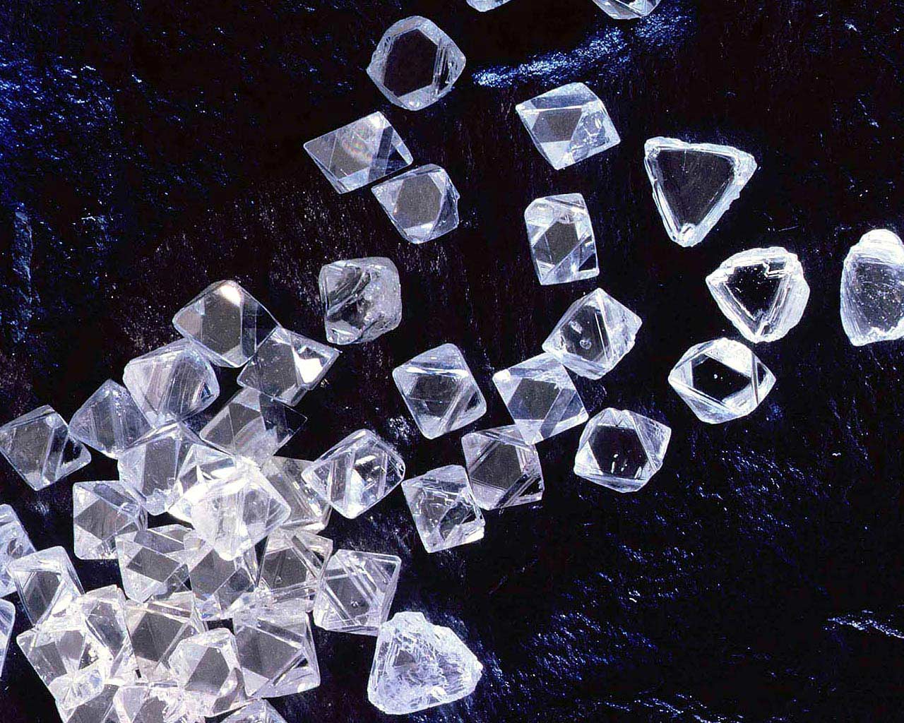 1280x1024 Diamond Wallpaper 10382 1280x1024px