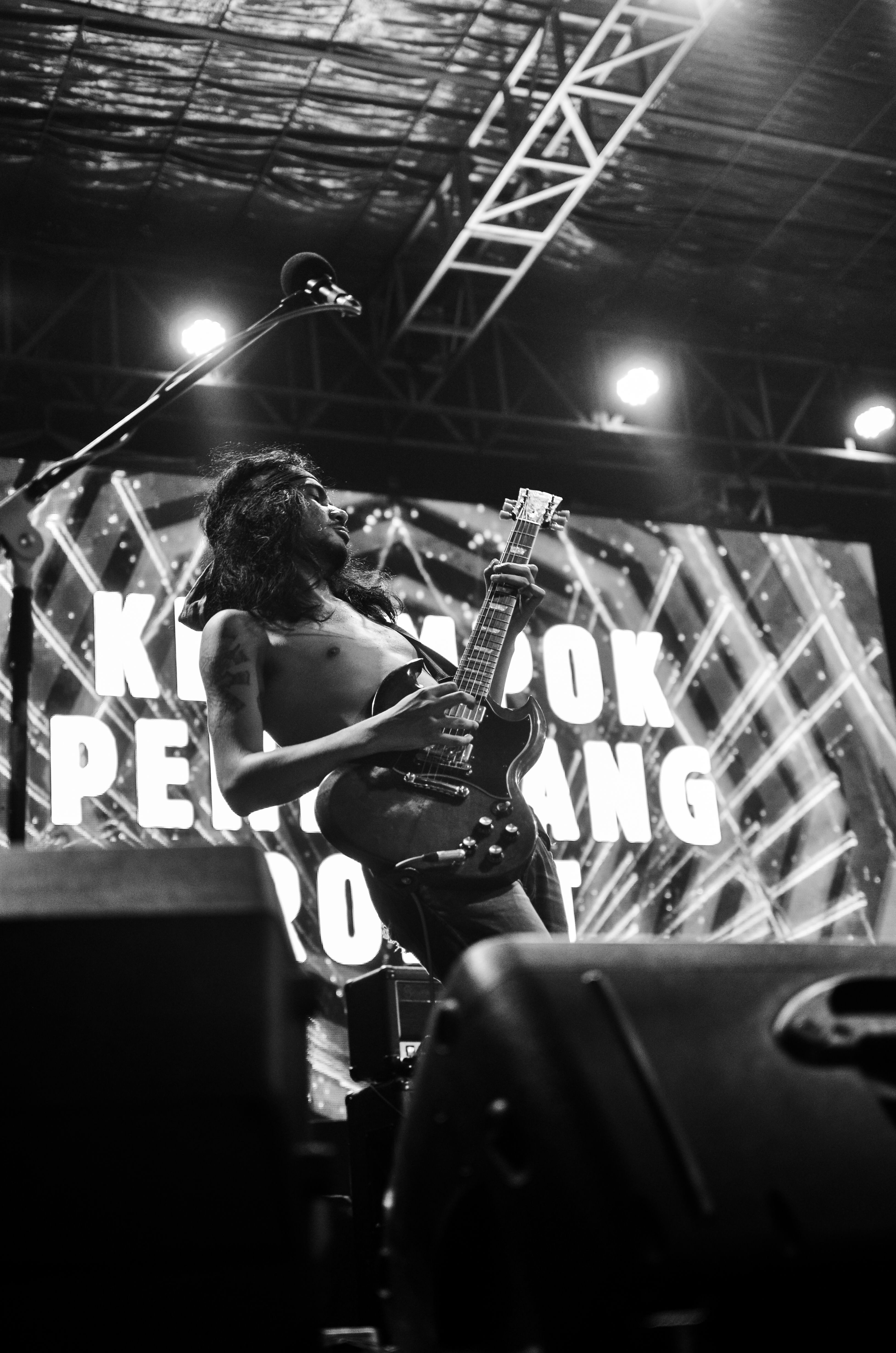 3264x4928 Kelompok Penerbang Roket Wallpaper