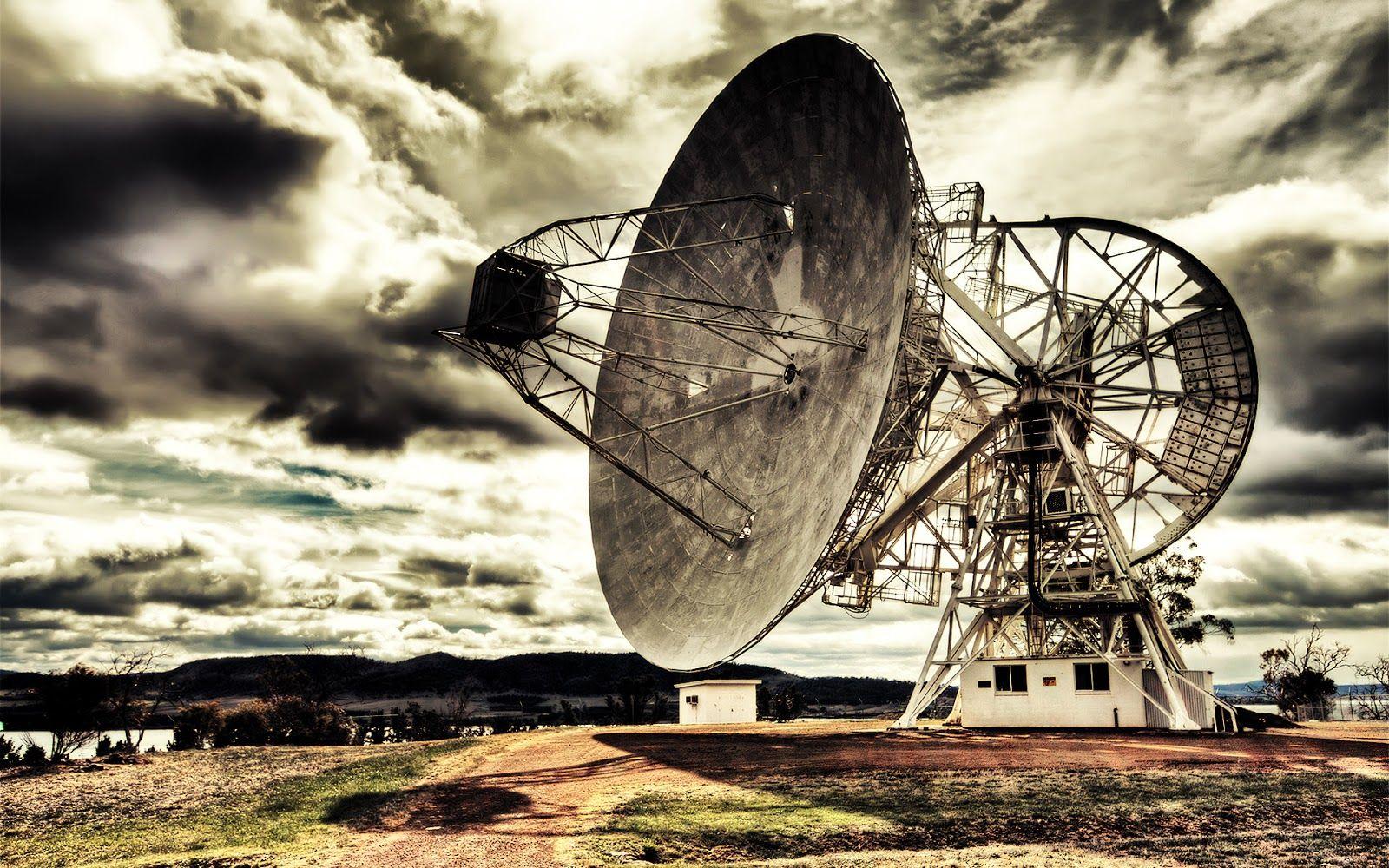 1600x1000 Background Wedding Pics: Background Wallpaper Satellite Dishes