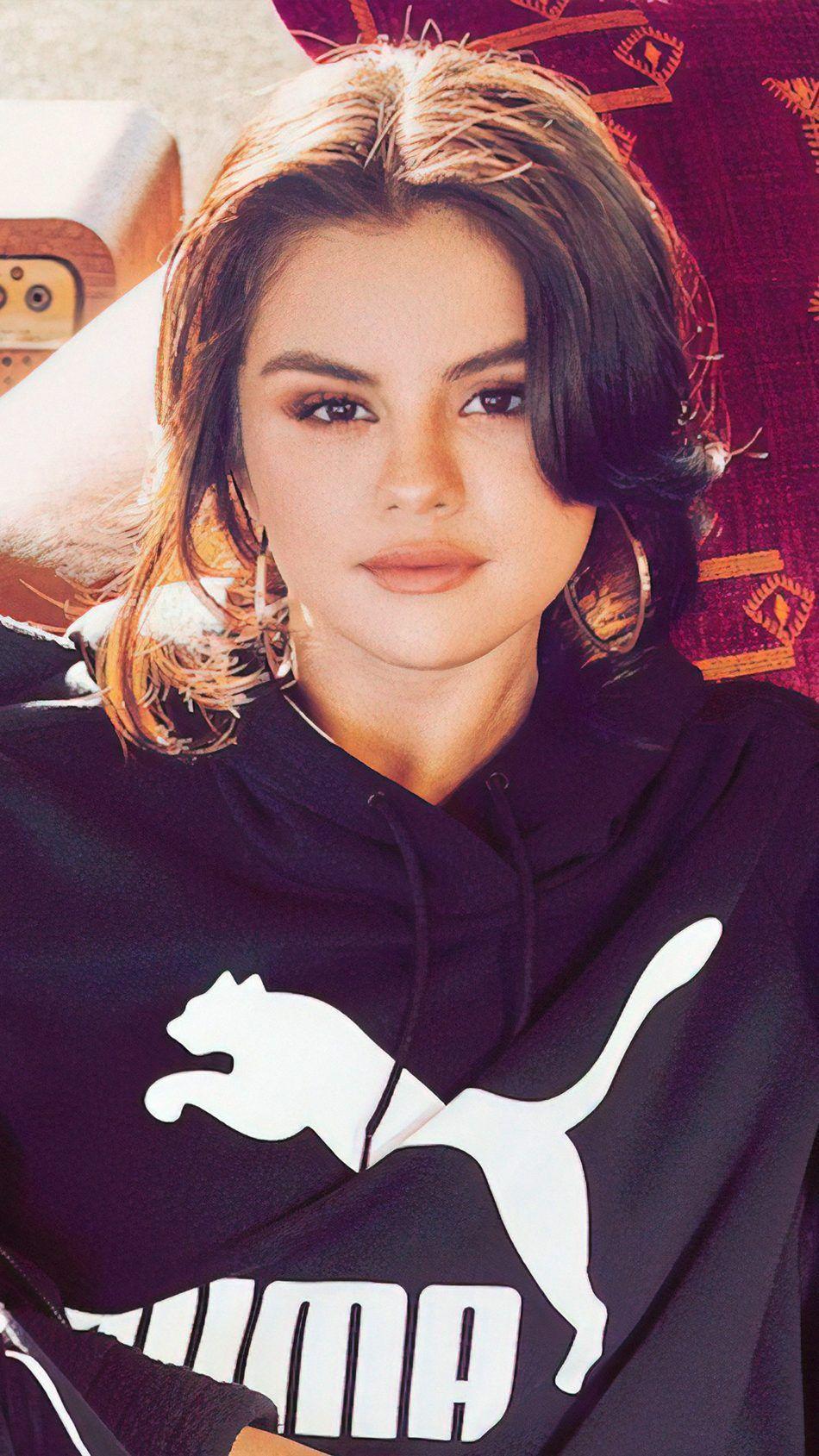 950x1689 Selena Gomez Puma Cali Chase 2019 Hình nền di động 4K Ultra HD vào năm 2020. Chụp ảnh Selena gomez, Selena gomez cute, Hình nền Selena gomez