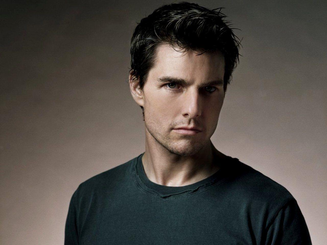 tom cruise still looks young