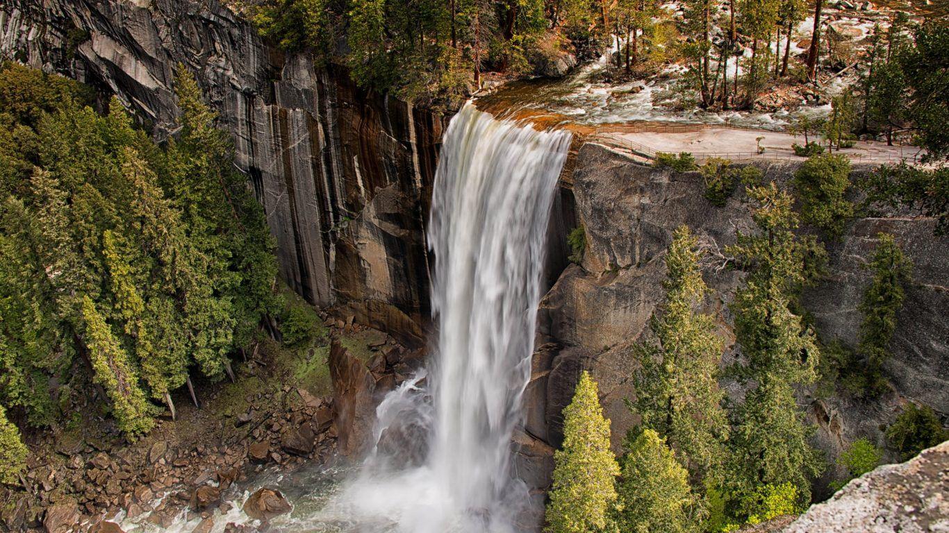 1366x768 Waterfalls: Kravice Herzegovina Nature Waterfalls Bosnia Rivers