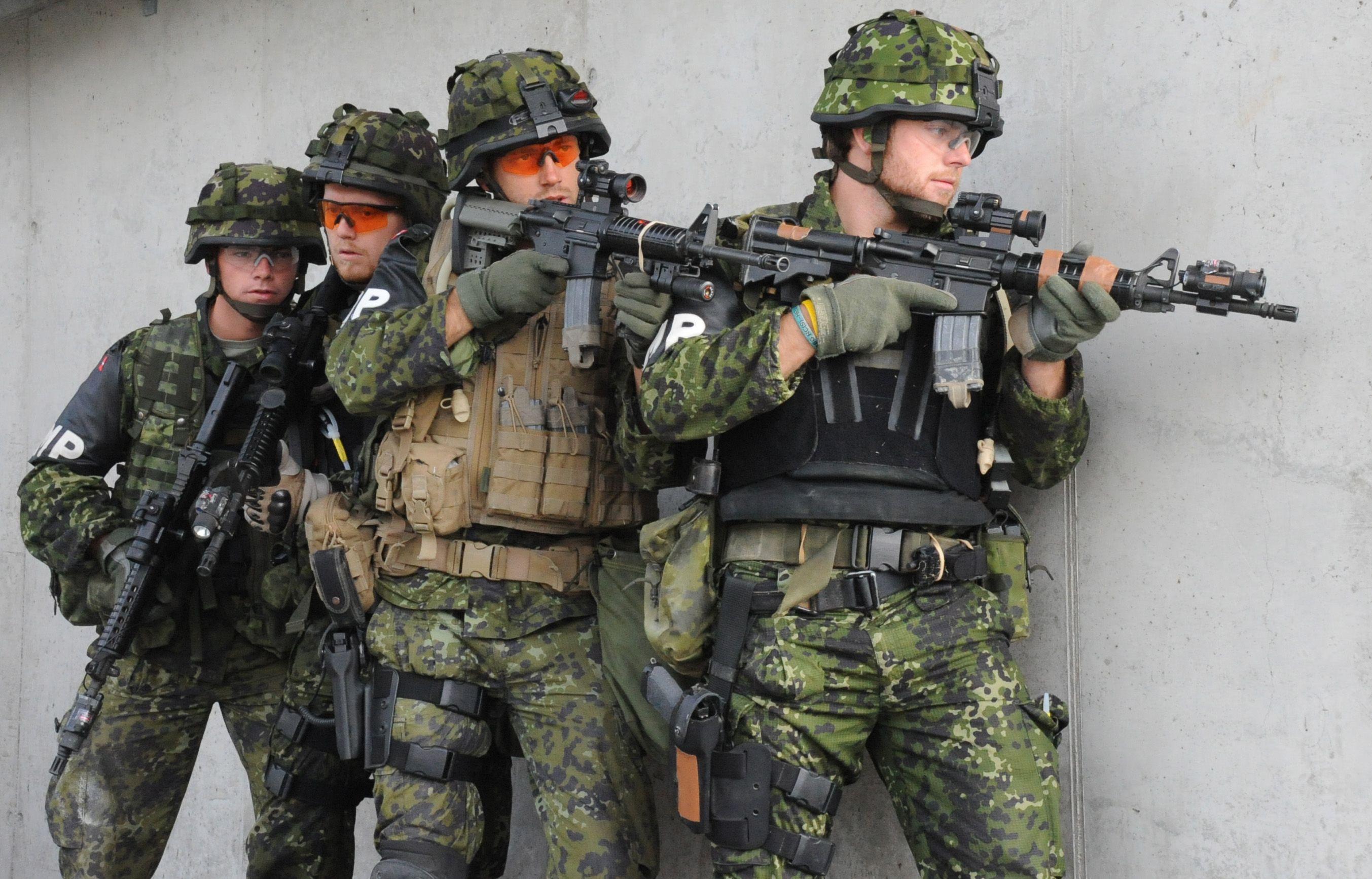 2706x1734 Danish Military