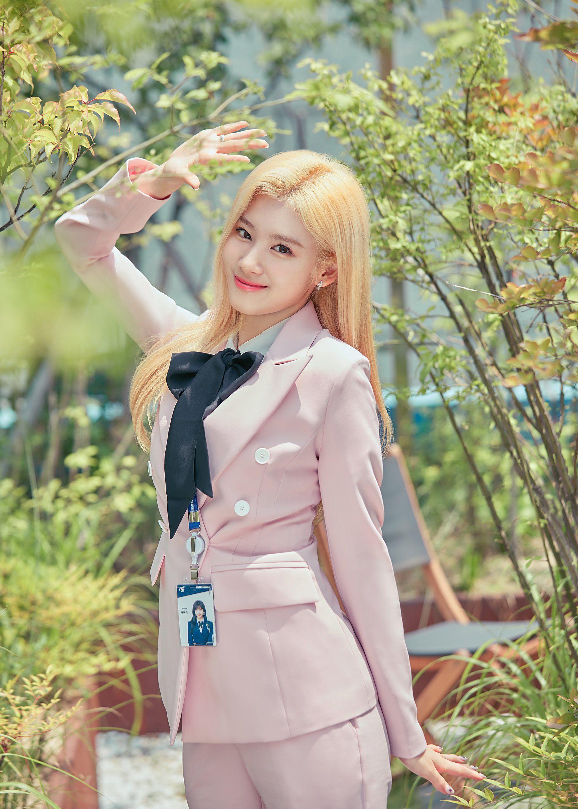 1856x2600 Sana (JYP Ent) Wallpaper