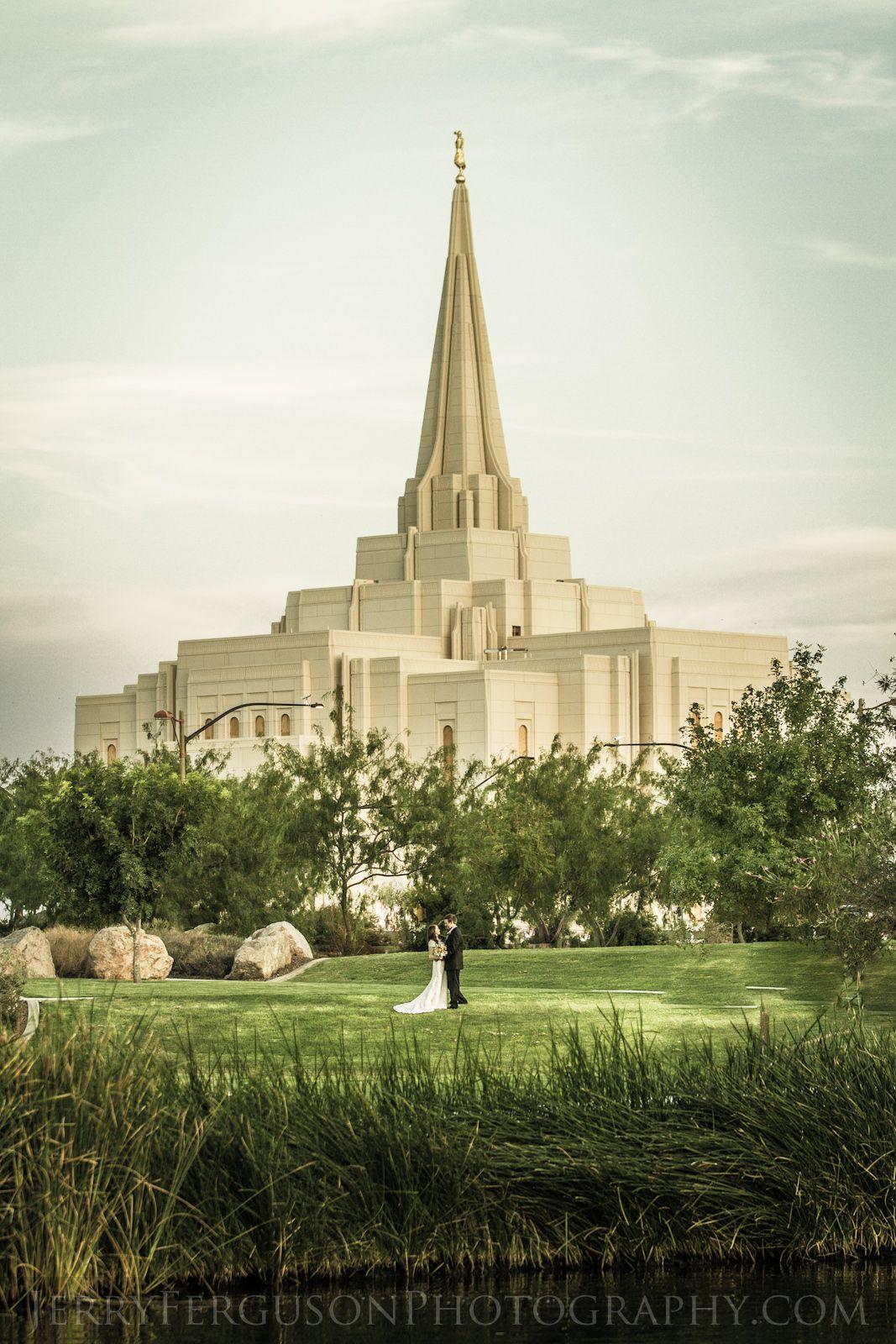1067x1600 Gilbert Arizona Temple Wedding
