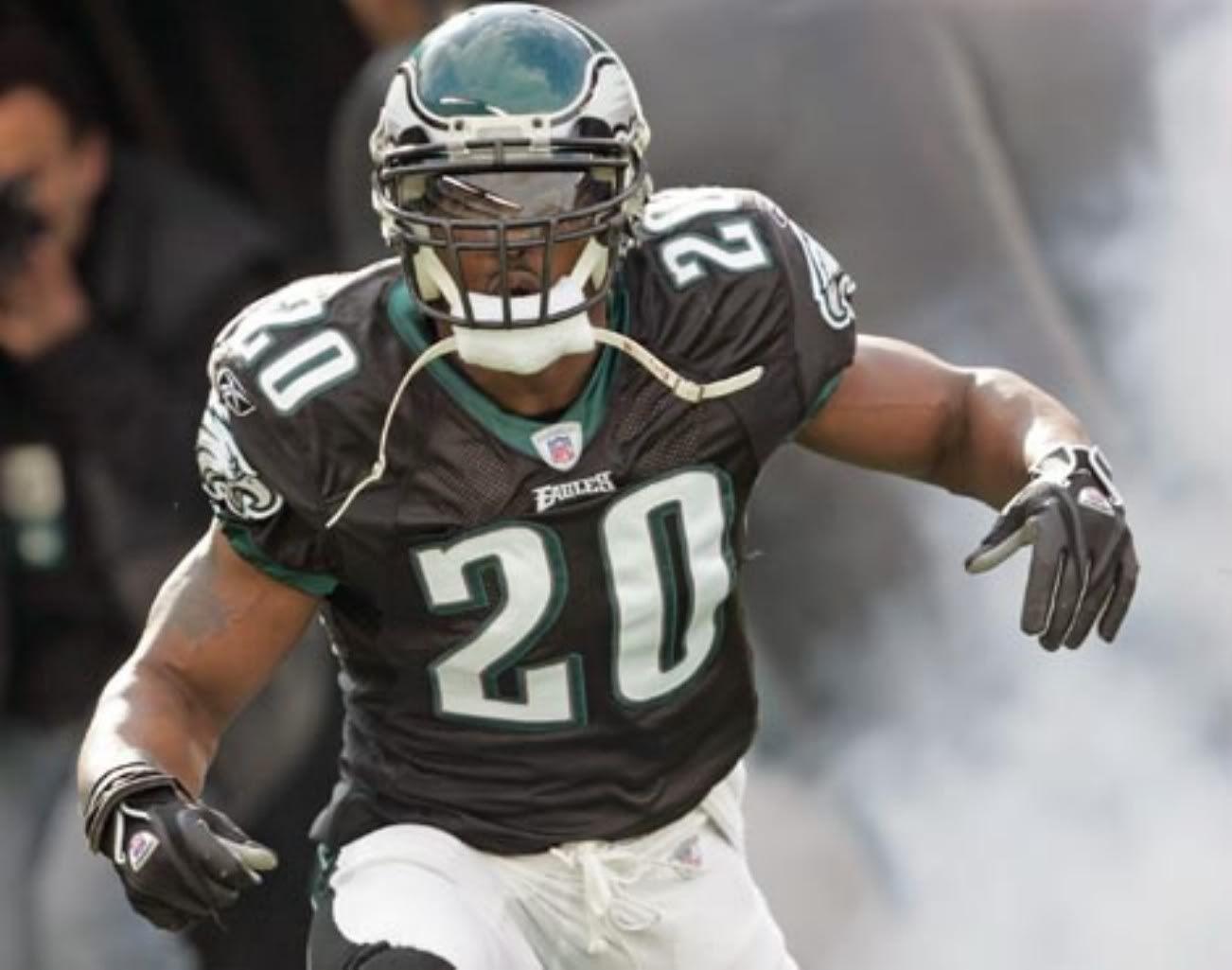 1302x1025 Weapon E: New Eagles Wallpaper