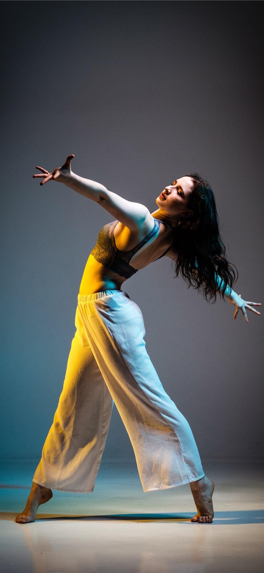 1125x2436 Colorful Dancer iPhone X Wallpaper Free Download