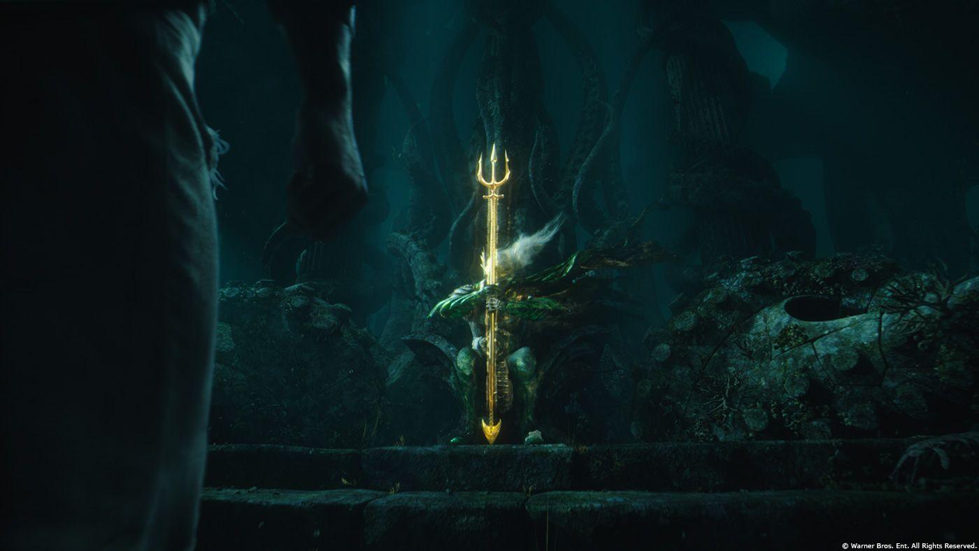 Aquaman Trident Wallpapers Top Free Aquaman Trident Backgrounds Wallpaperaccess