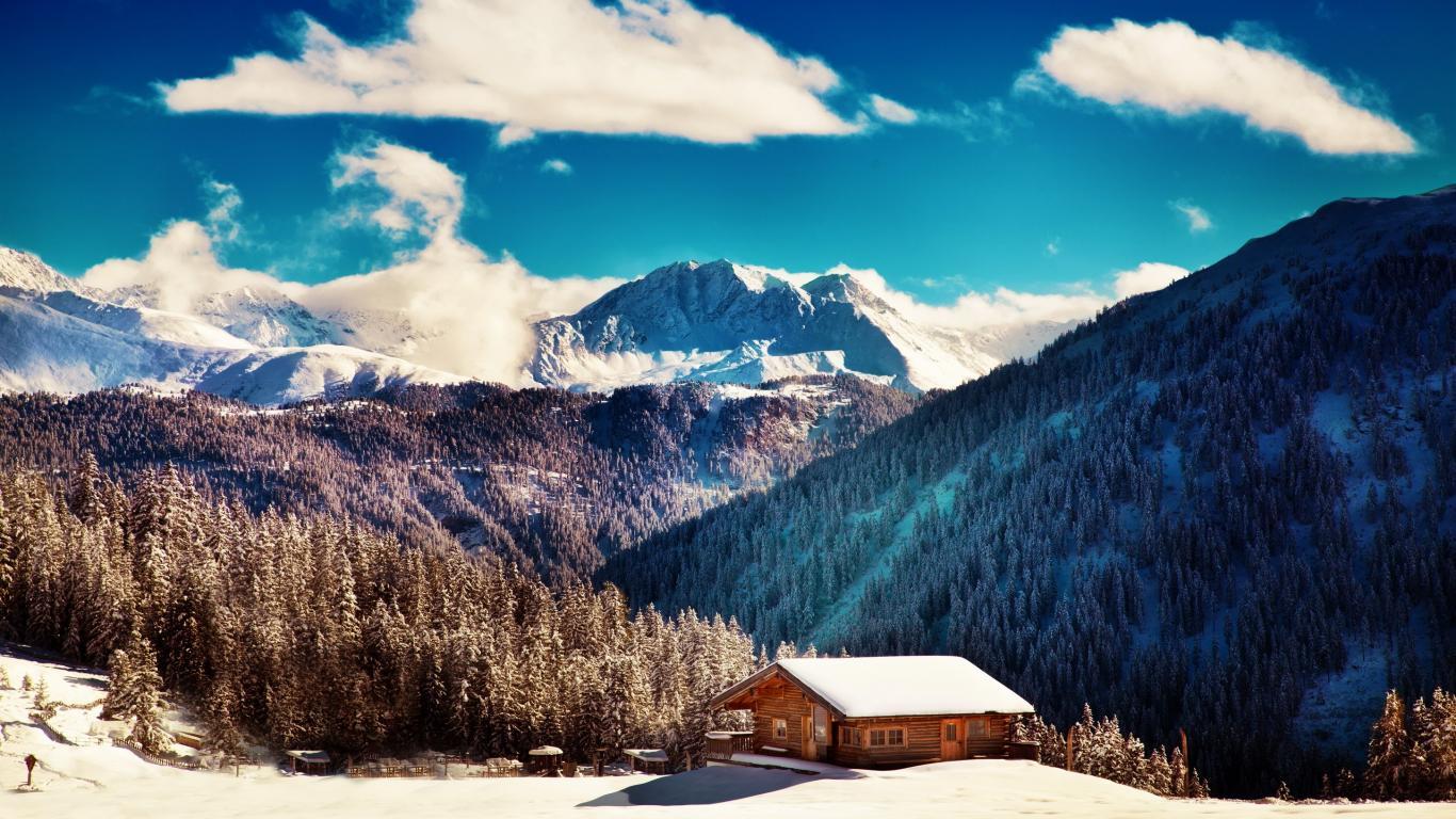 1366x768 2K Cabin Between Smoky Nature Mountain Wallpaper 99NatureWallpaper