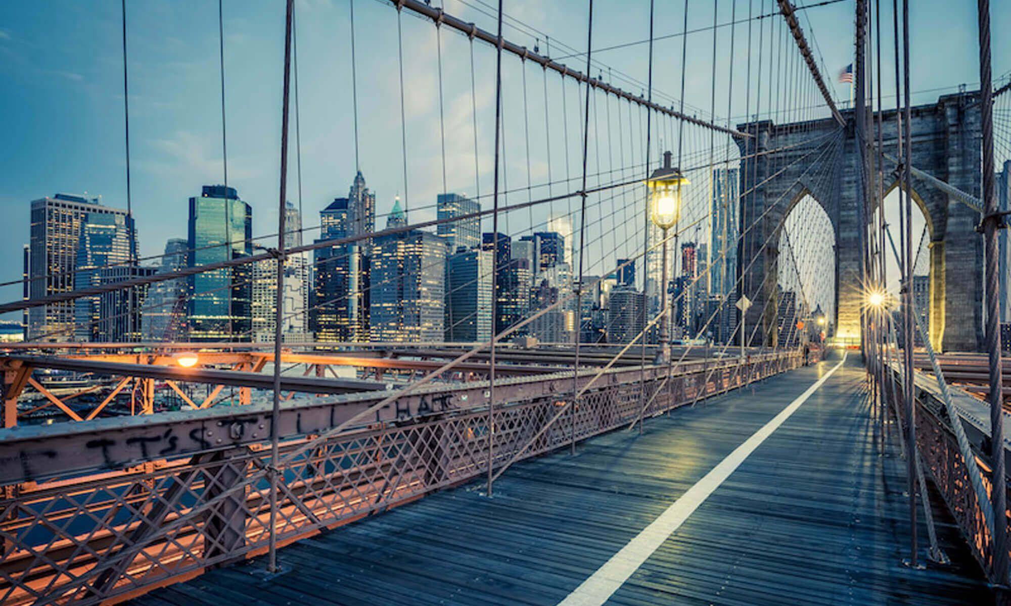 2000x1200 Brooklyn Bridge New York Wallpaper Mural