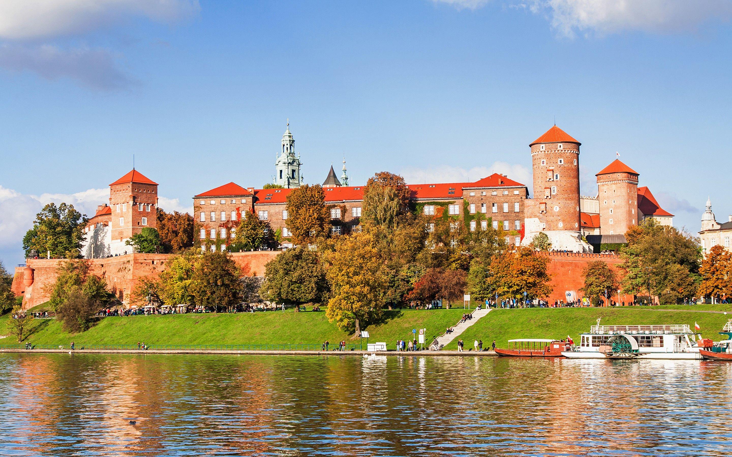 2880x1800 Wawel Castle in Krakow Poland HD Wallpaper