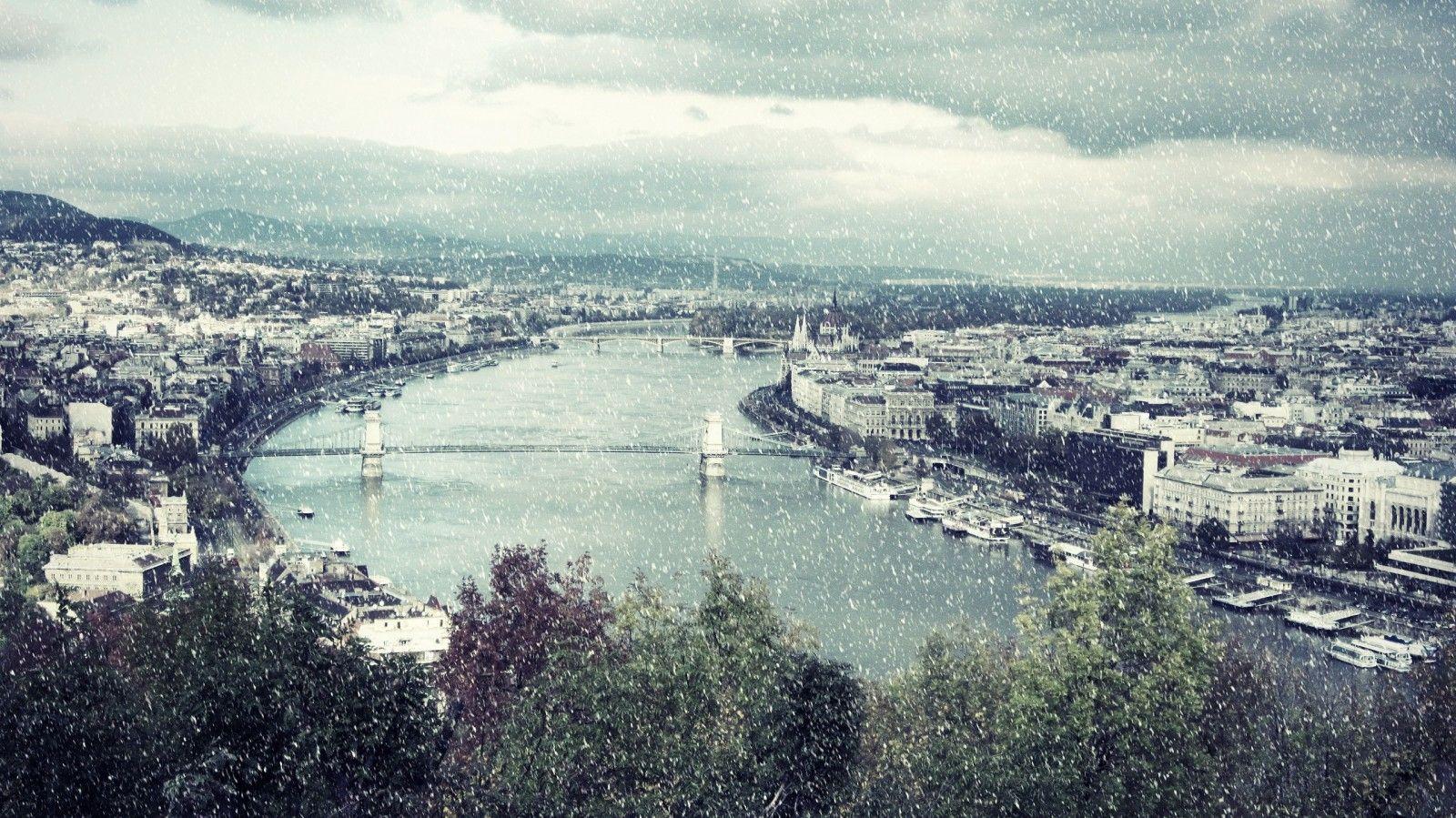 1600x899 landscape, sea, city, cityscape, reflection, photography, skyline, morning, bridge, river, horizon, panorama, Budapest, Hungary, landmark, atmospheric phenomenon, waterway, aerial photography. Mocah.org HD Wallpaper