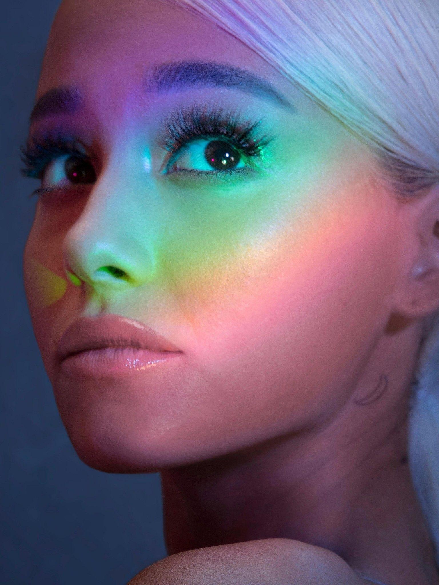 1536x2048 Download 1536x2048 Ariana Grande, Singer, Close Up Wallpaper For Apple IPad Mini, Apple IPad 4