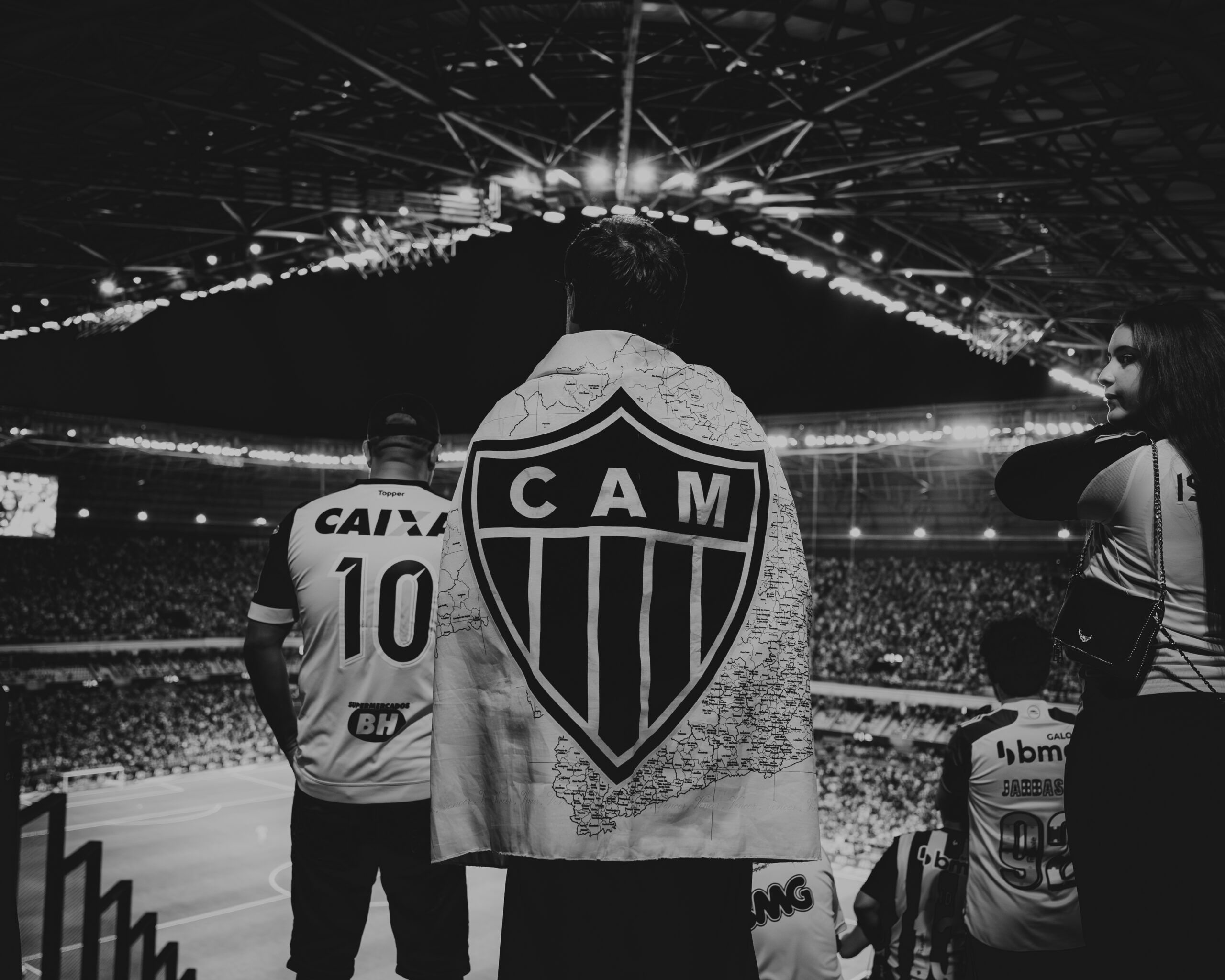 2560x2048 FalaGaloético Mineiroícias sobre o Galo