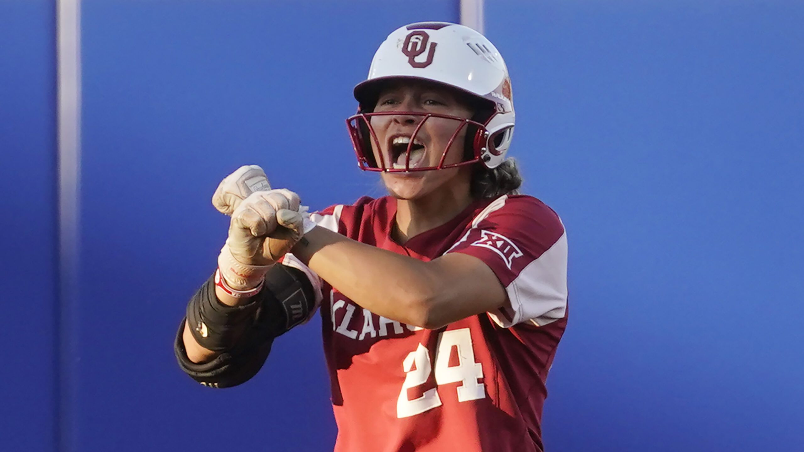 2560x1440 OU Softball: Five Oklahoma Players Named in for USA Softball Collegiate Player of the Year