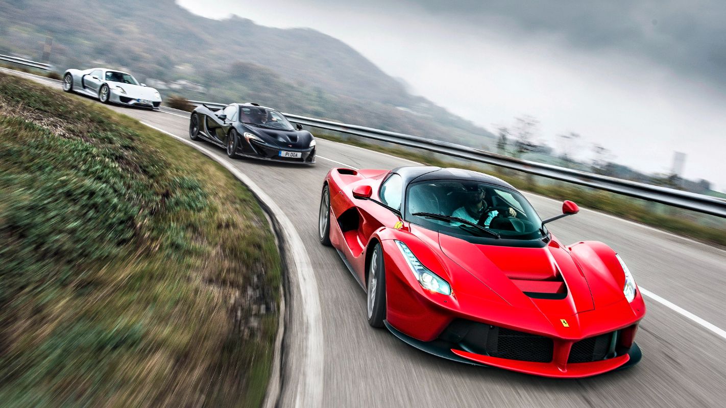 1422x800 The Holy Trinity: The Epic Rivalry of Ferrari, Porsche, and McLaren Hypercars