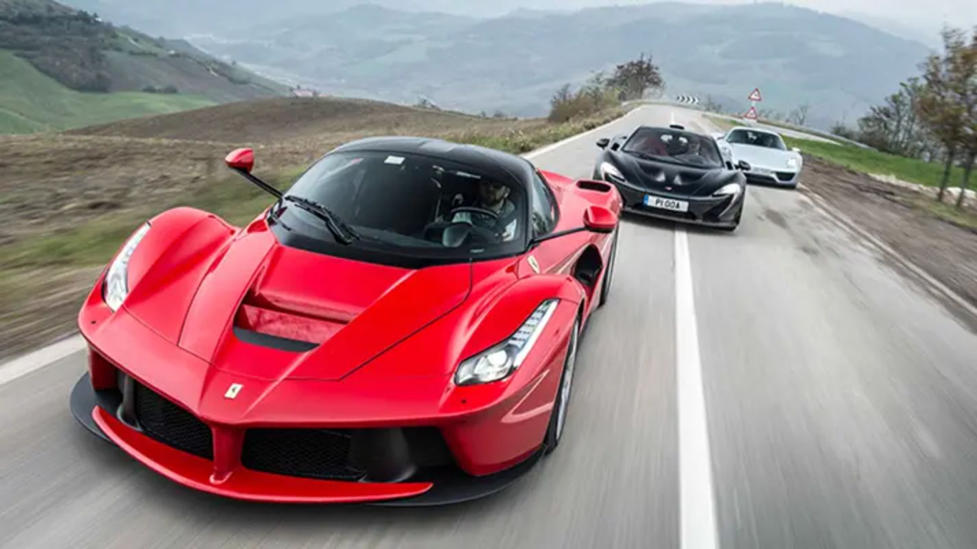 1424x800 The Holy Trinity: The Epic Rivalry of Ferrari, Porsche, and McLaren Hypercars