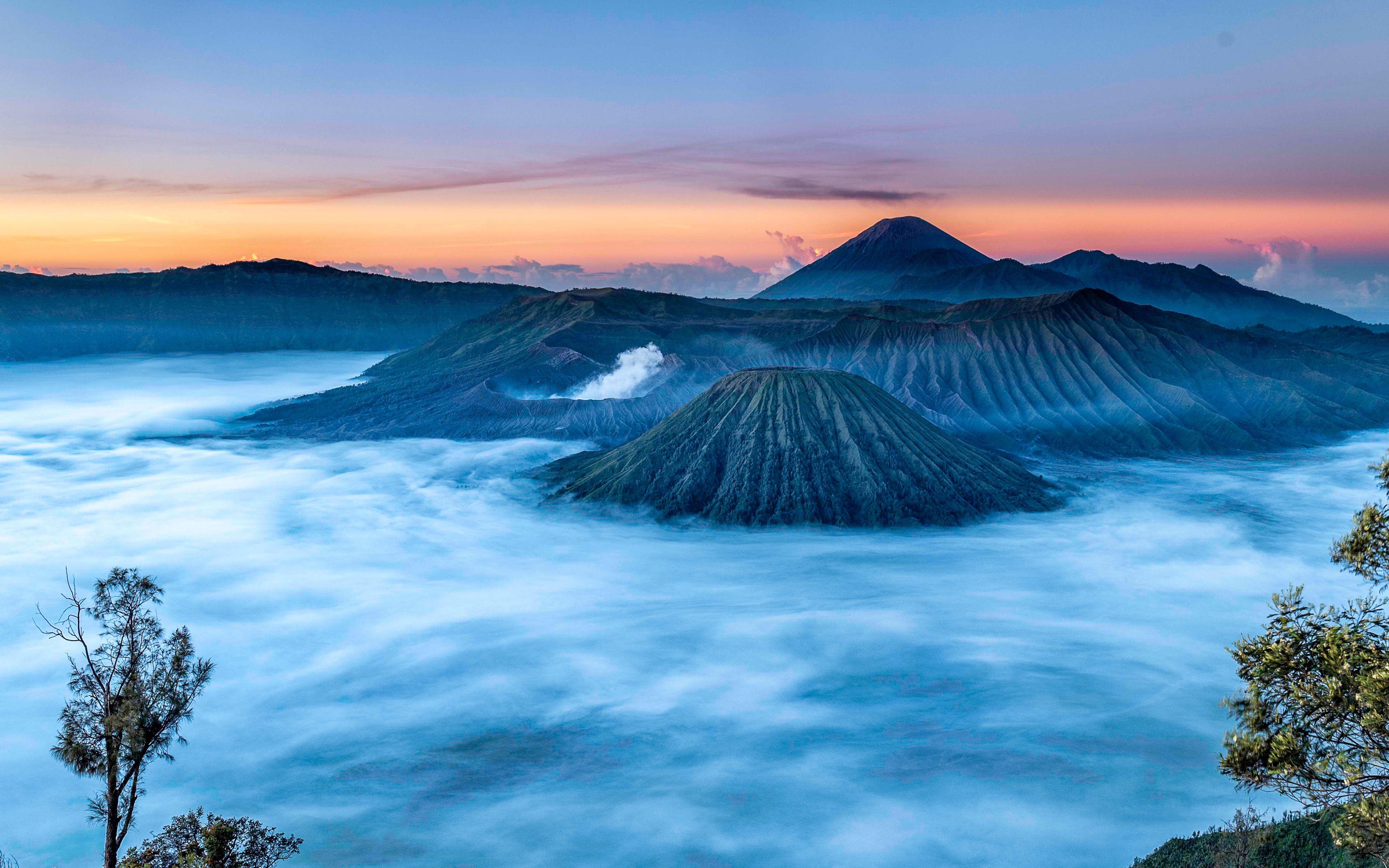 3840x2400 Download wallpaper Mount Bromo, 4k, sunset, Indonesian landmarks, Bromo Tengger Semeru National Park, volcano, Indonesia, Asia, beautiful nature for desktop with resolution 3840x2400. High Quality HD picture wallpaper