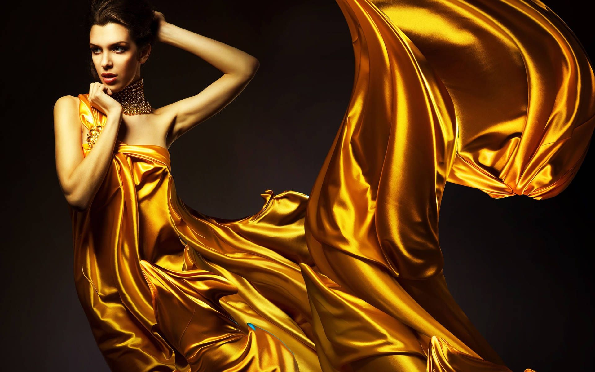 1920x1200 Fashion Model Wallpaper