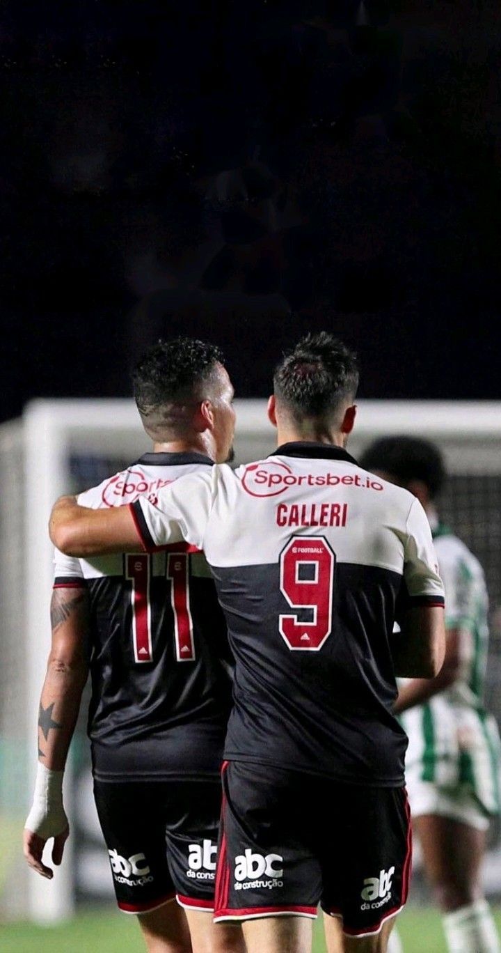 720x1368 Luciano e Calleri Wallpaper