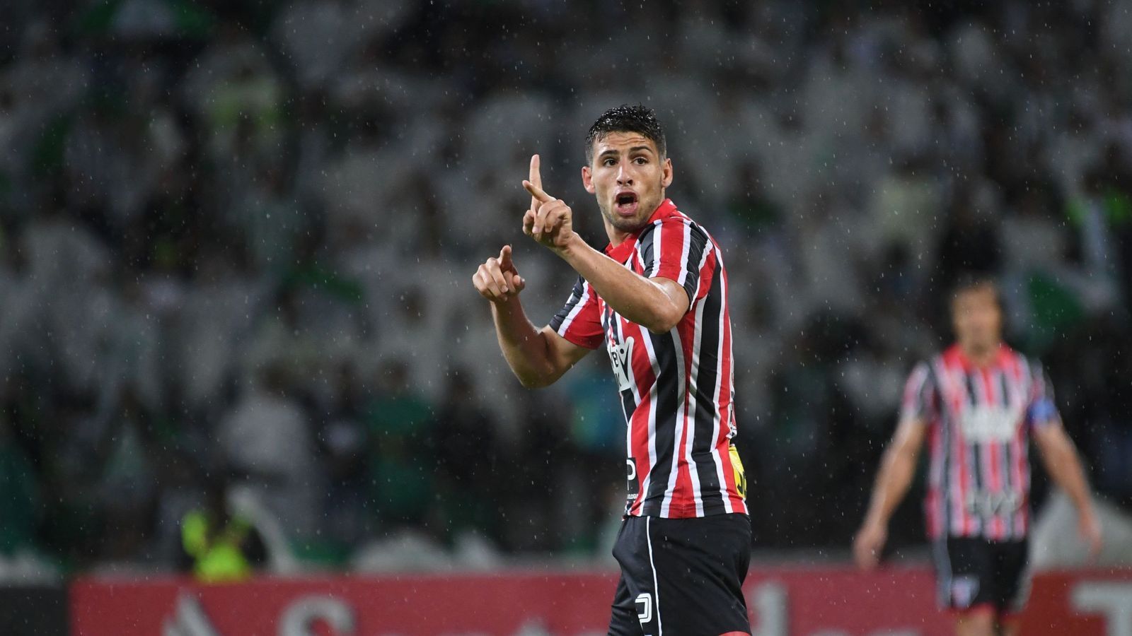 1600x900 West Ham sign Argentina forward Jonathan Calleri on season loan