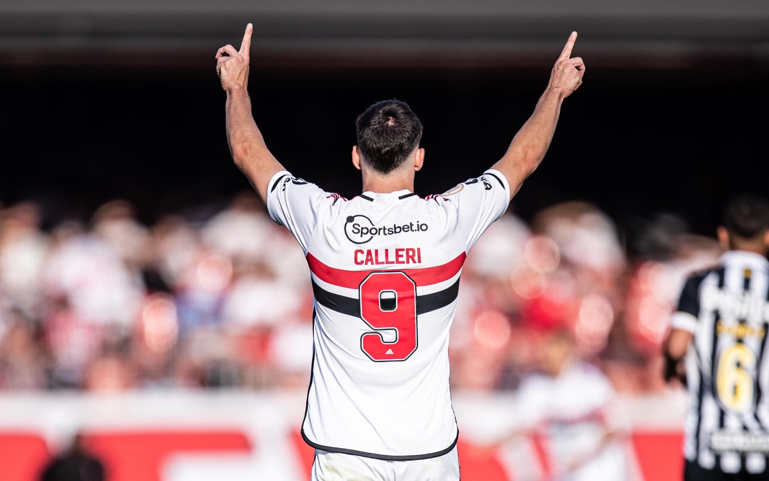 2560x1600 ATUAÇÕES: Calleri dá aula em clássico, Pato marca primeiro gol em retorno, e São Paulo anula Santos no Brasileirão!