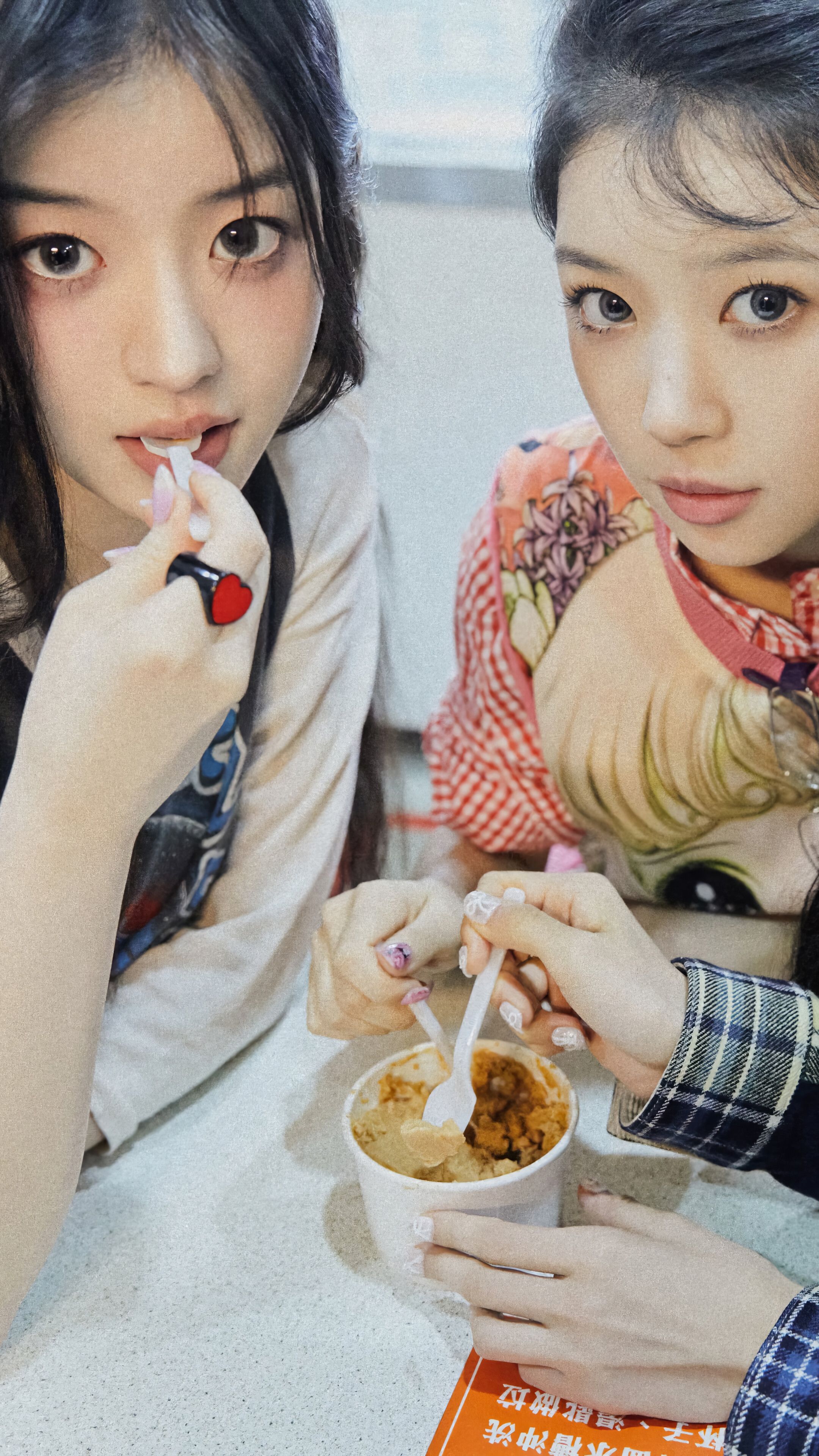2160x3840 ILLIT Yunah Mokah Minju 4K Wallpaper iPhone HD Phone a