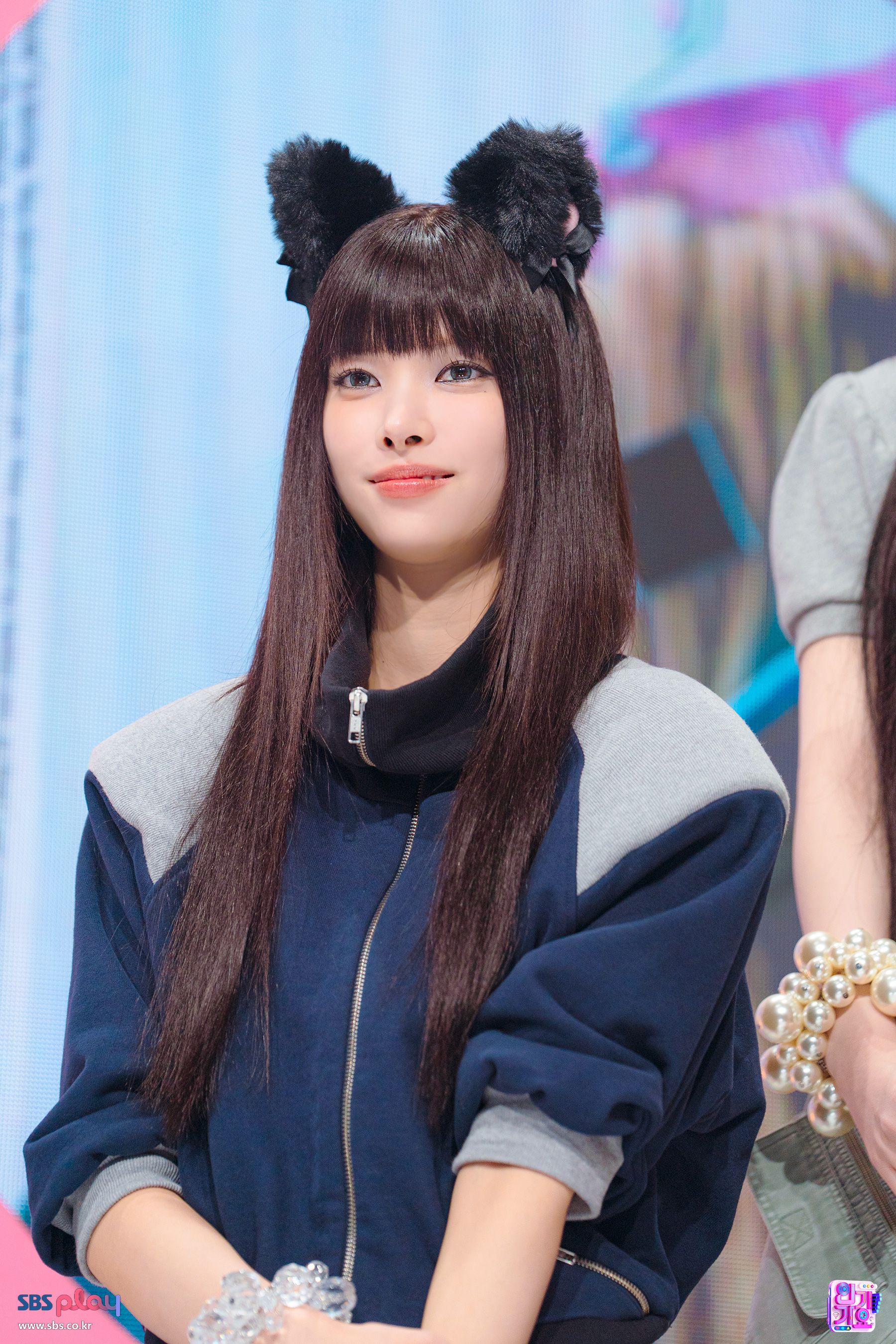 1800x2700 Yunah