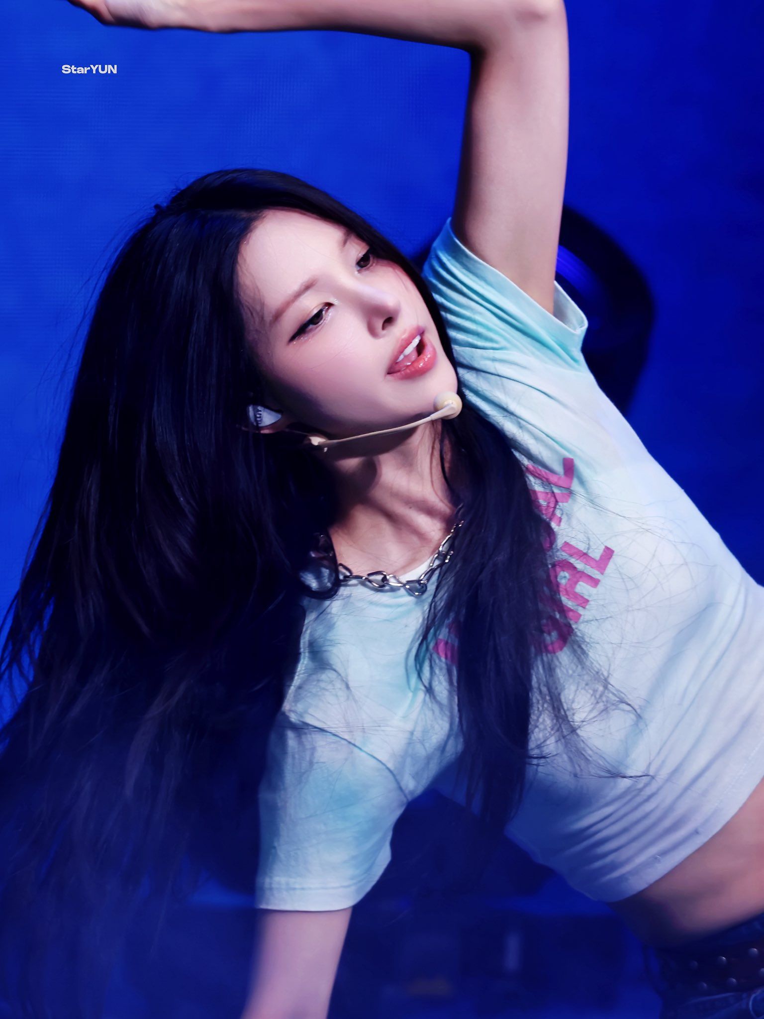 1536x2048 Yunah
