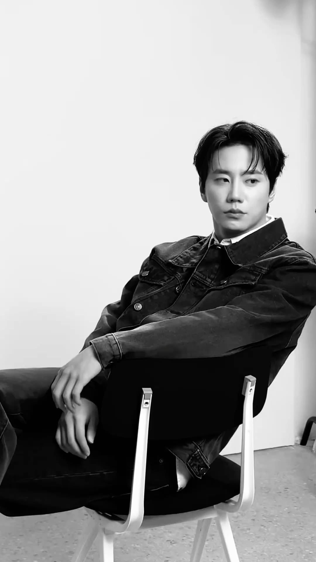 1080x1919 Lee Junyoung Wallpaper Free Download. High Quality Korean Actor & Actress Photo Collection