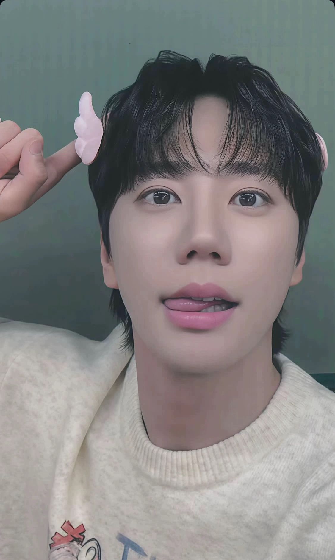 1126x1880 Lee Junyoung Wallpaper Free Download. High Quality Korean Actor & Actress Photo Collection