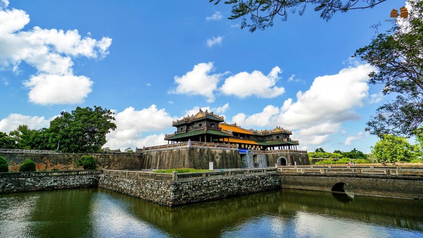 1366x768 Hue Imperial Citadel: Exploring Vietnam's Royal Legacy