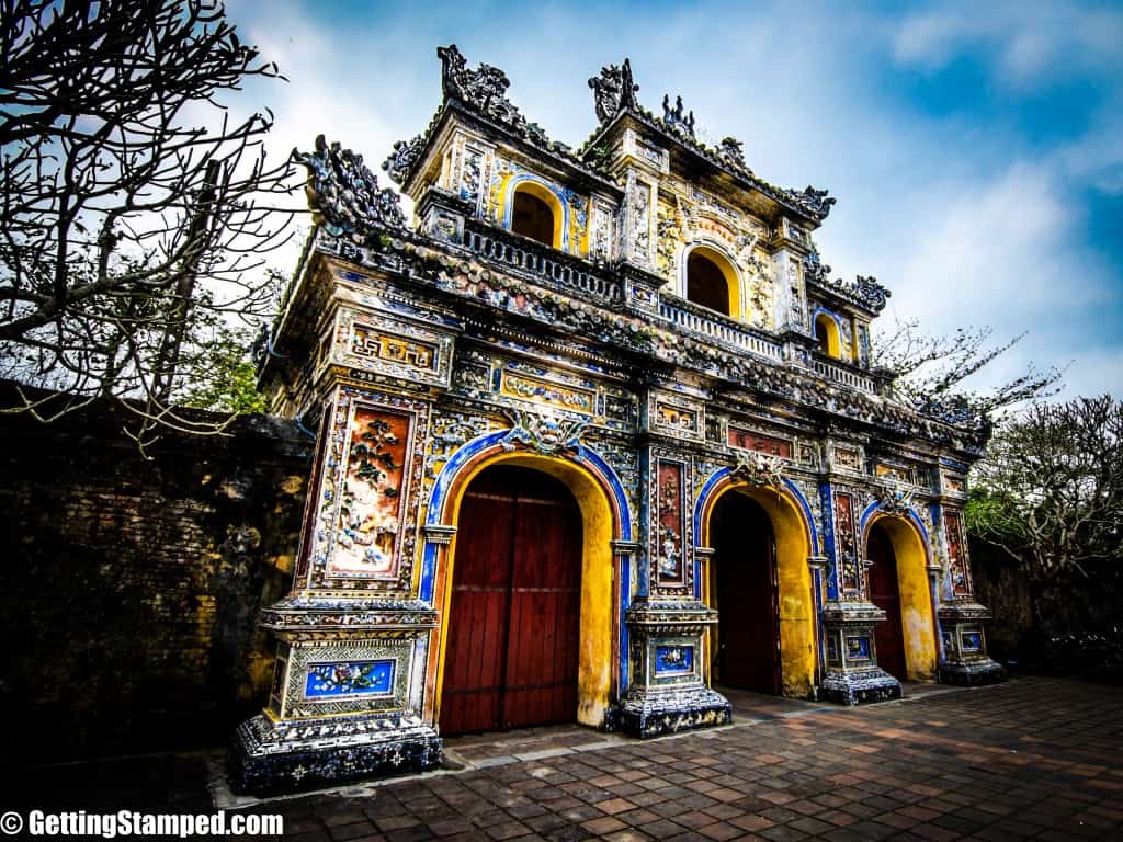 1024x768 Hue Vietnam Guide