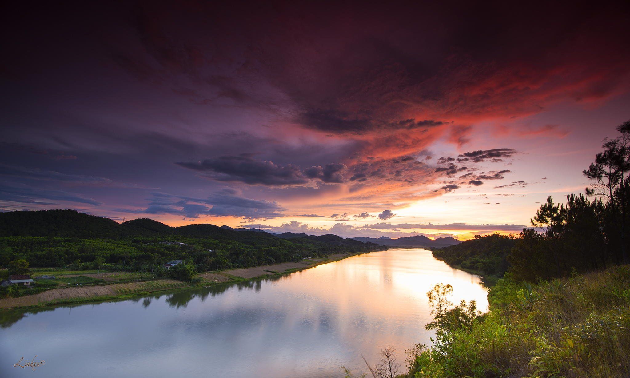 2048x1229 landscape, Nature, Sunset, River, Sky, Clouds, Hue, Vietnam Wallpaper HD / Desktop and Mobile Background