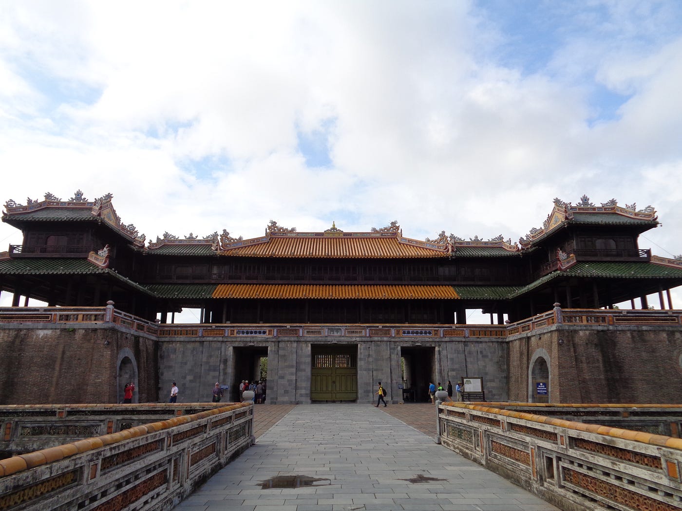 1400x1050 Vietnam) Hue: A Hidden Gem That Warms the Heart.