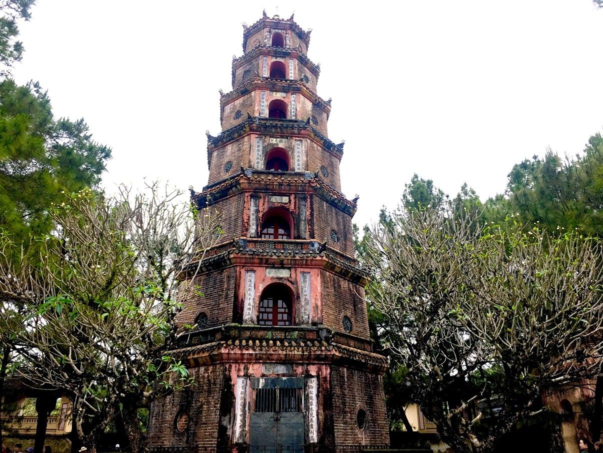 1206x905 What to see in Hue (Vietnam) in one day. All the details