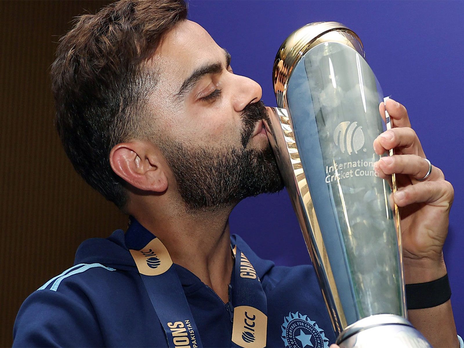 1600x1200 Once a King, always a King: Cricket fraternity showers love as Virat Kohli turns 37