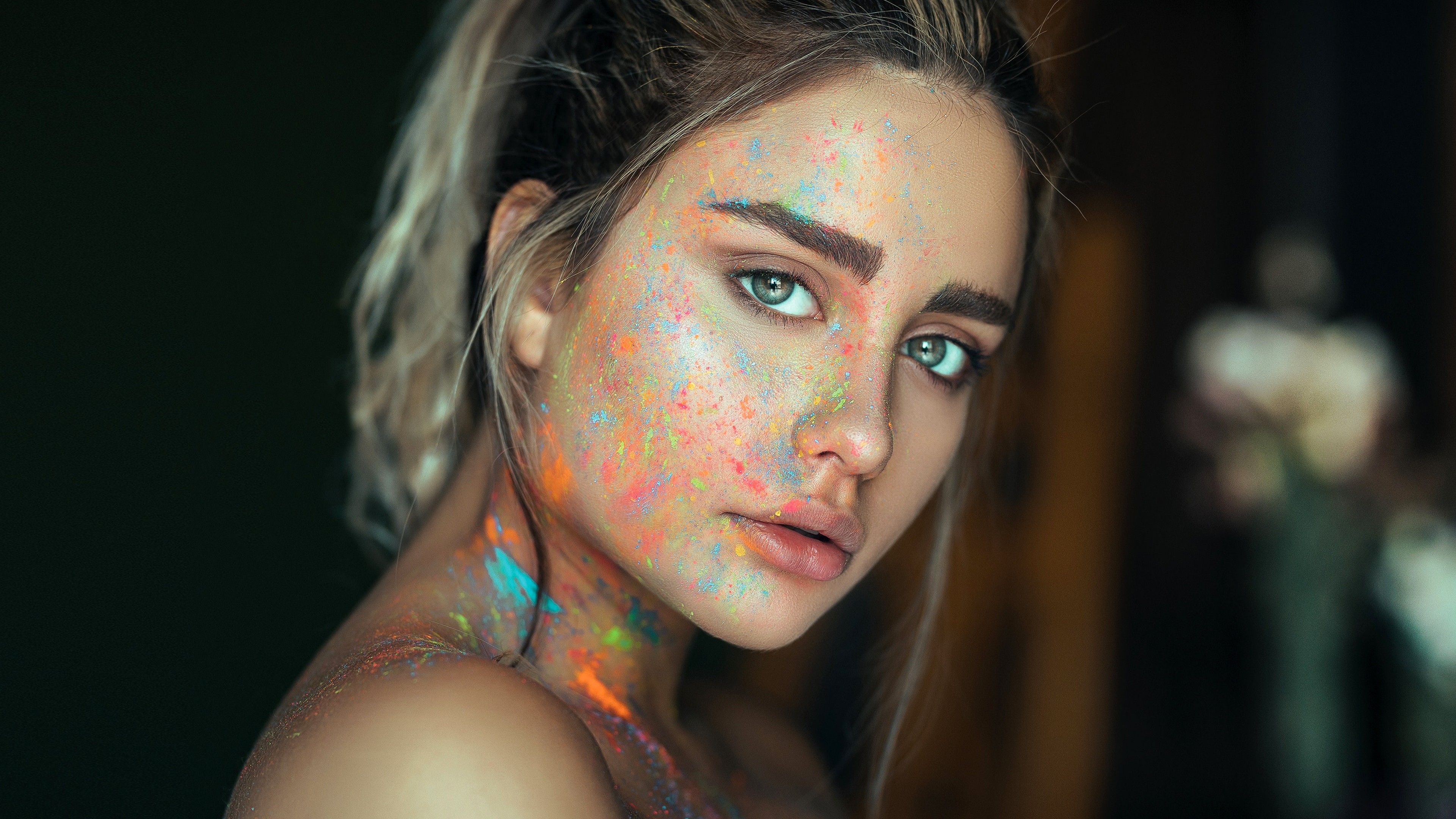 3840x2160 Beautiful Girl 4K Wallpaper