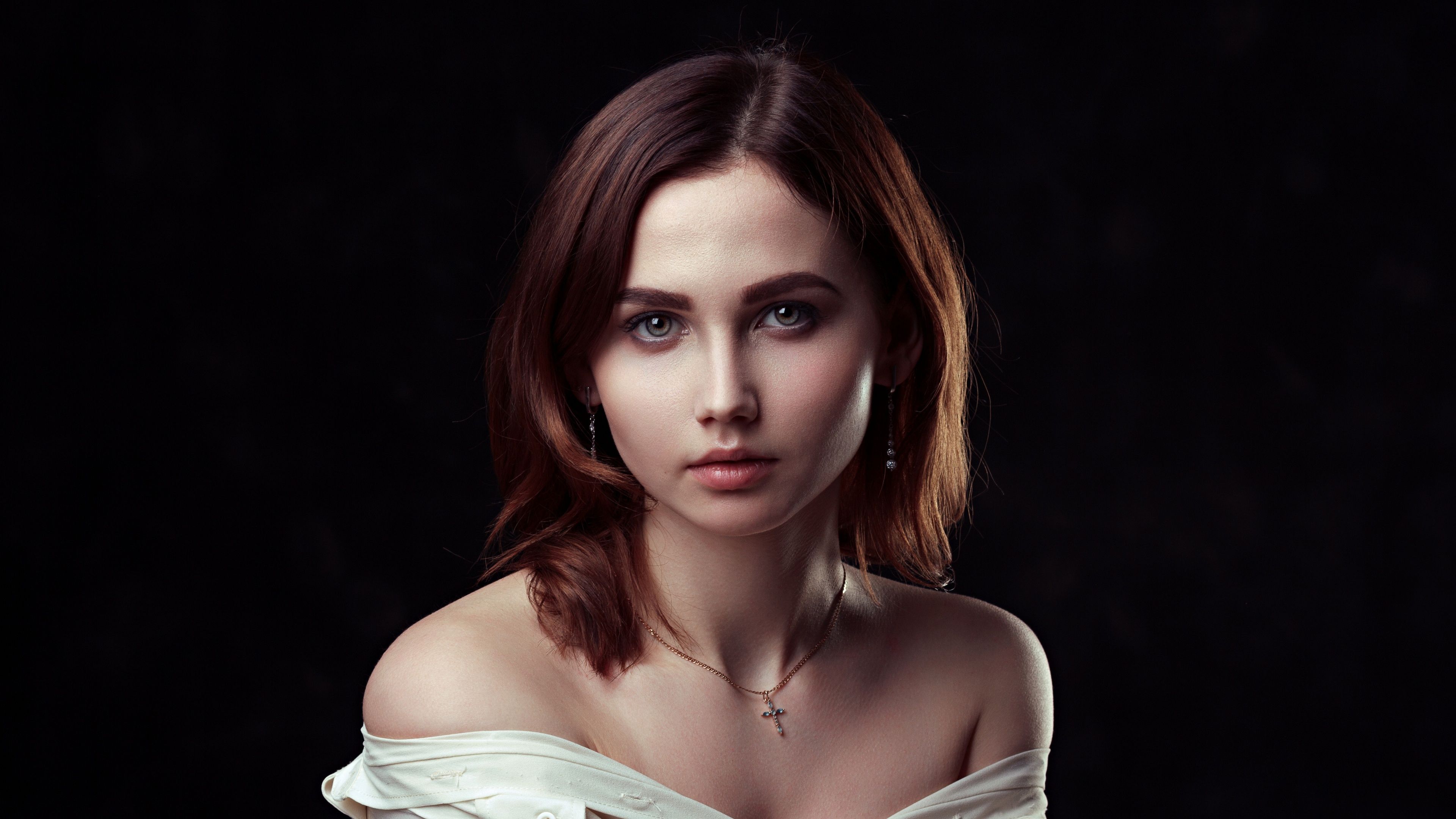 3840x2160 Beautiful girl Wallpaper 4K, AMOLED, Black background