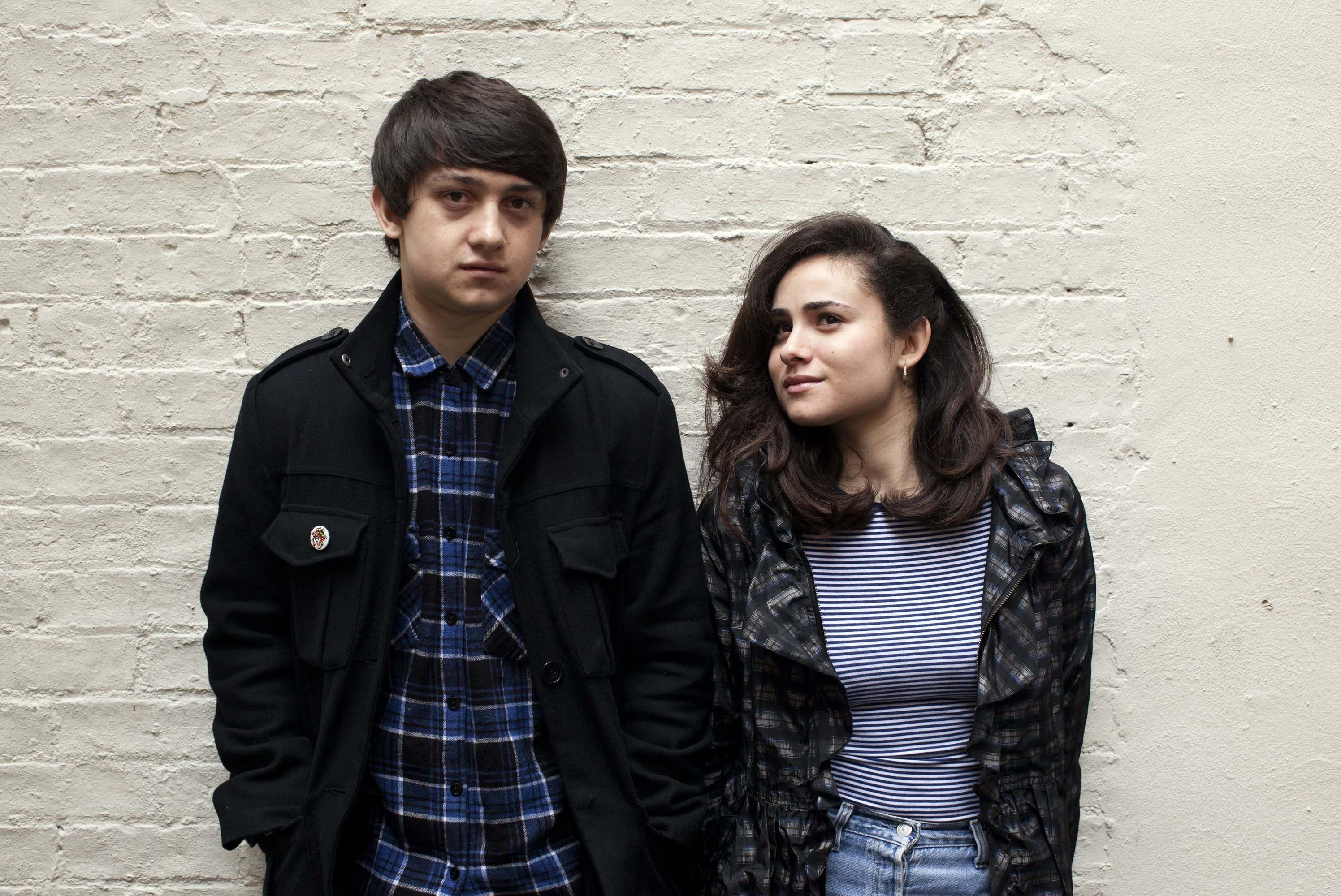 2992x2000 Jordana Bevan, Yasmin Paige, Oliver Tate, Craig Roberts, Submarine (movie) Wallpaper HD / Desktop and Mobile Background
