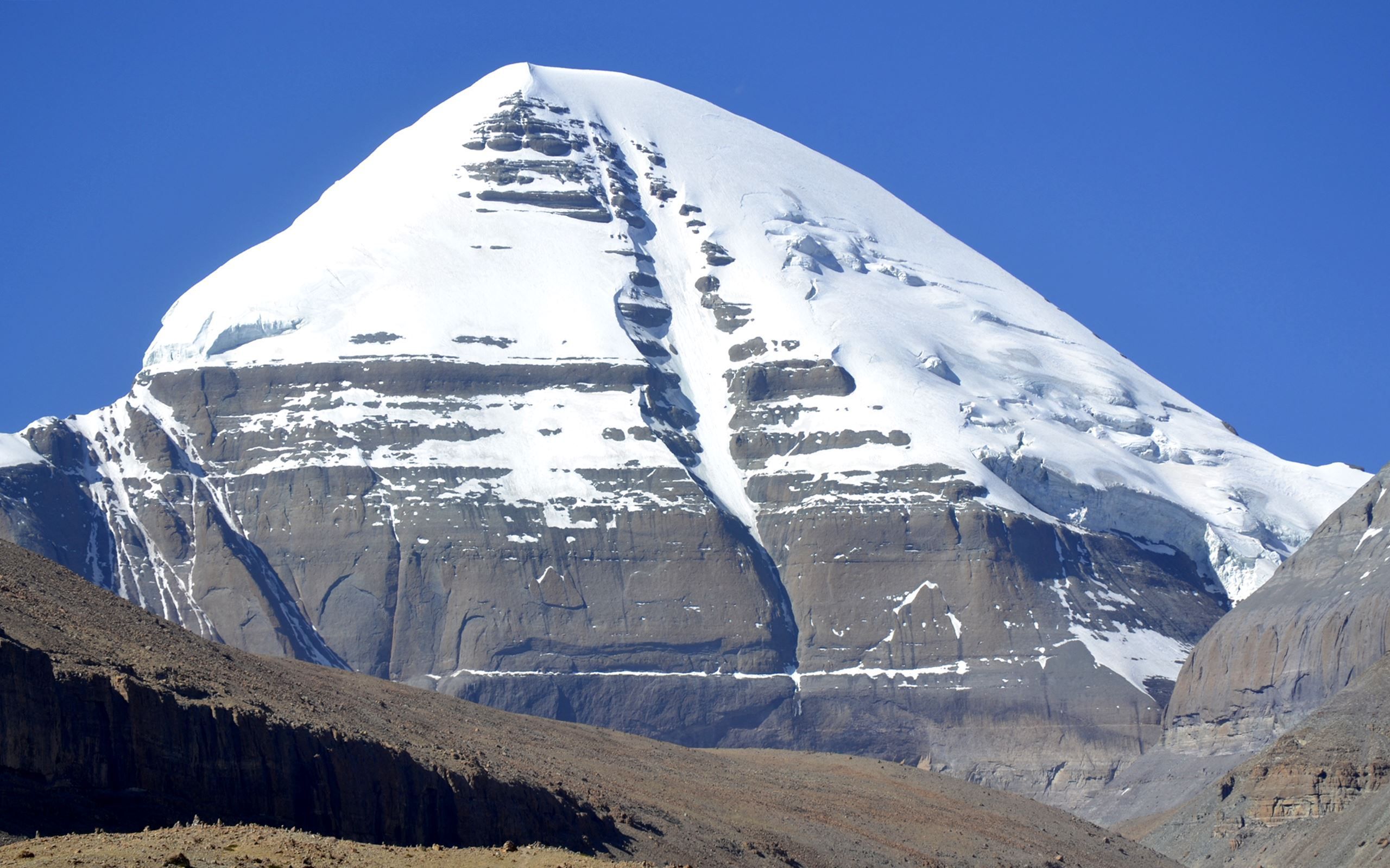 2560x1600 Mount Kailash 4k Wallpaper