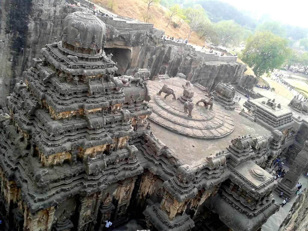 1024x768 The Kailasa Temple Tiles of India