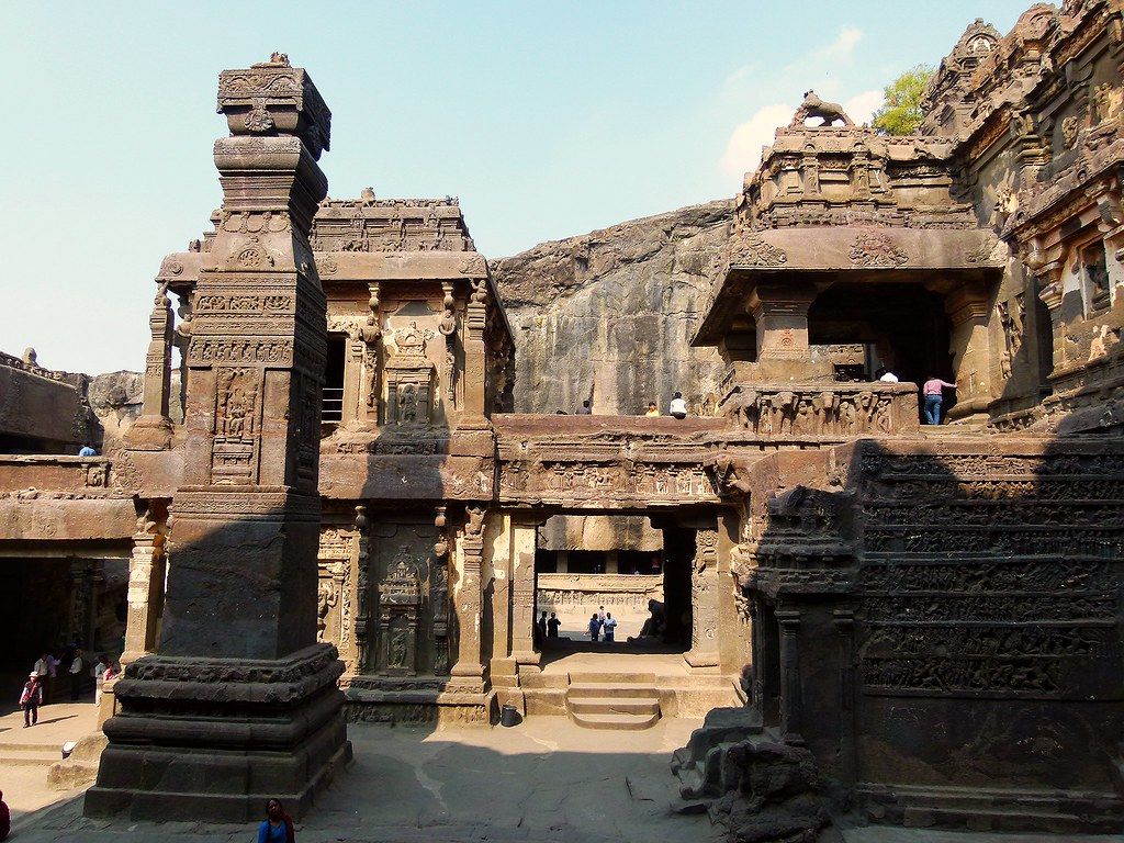 1024x768 Kailasa Temple, Ellora (Kailāsanātha) 13. Kailasa T