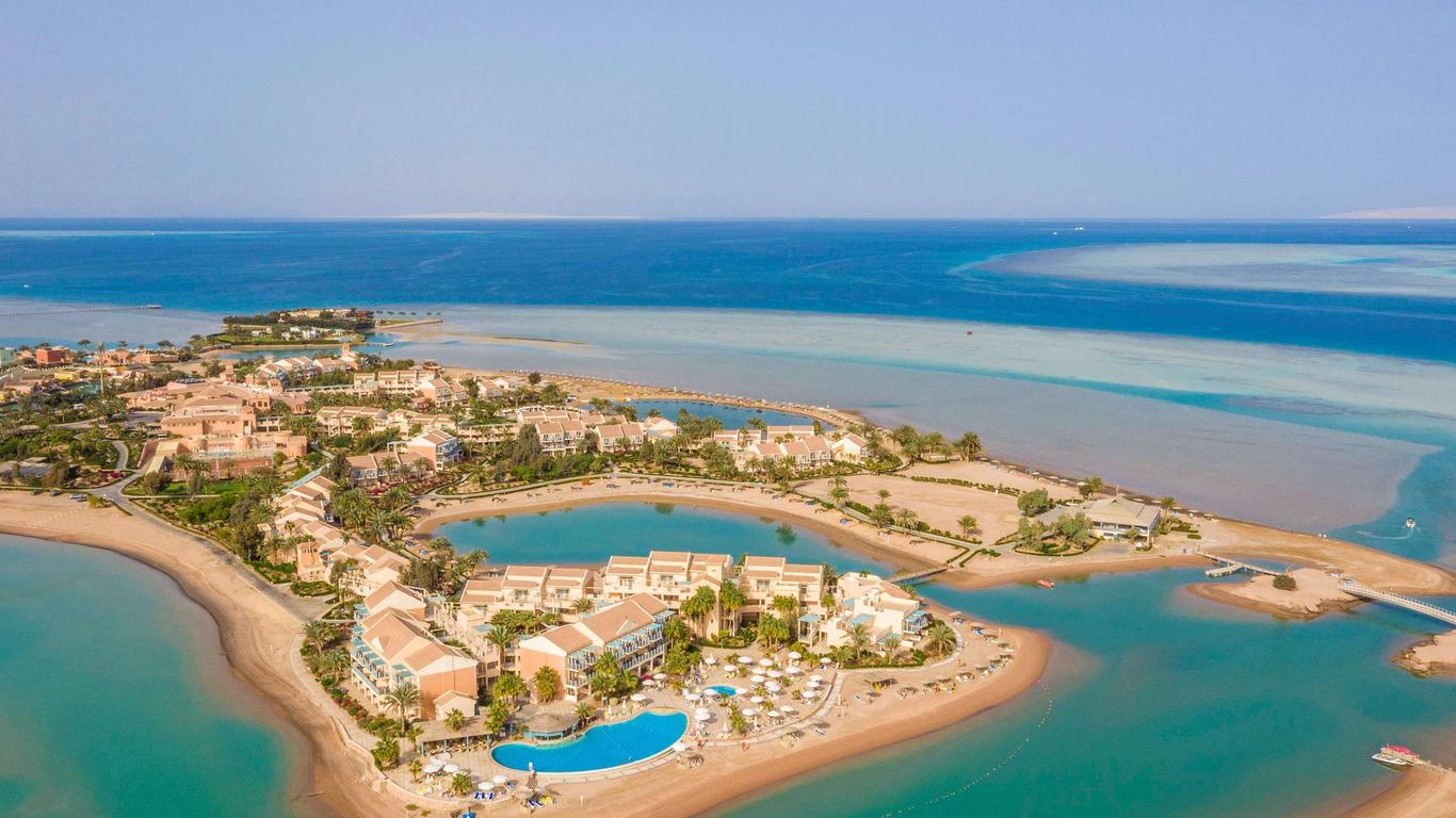 1366x768 stunning beaches in Egypt to visit in 2023