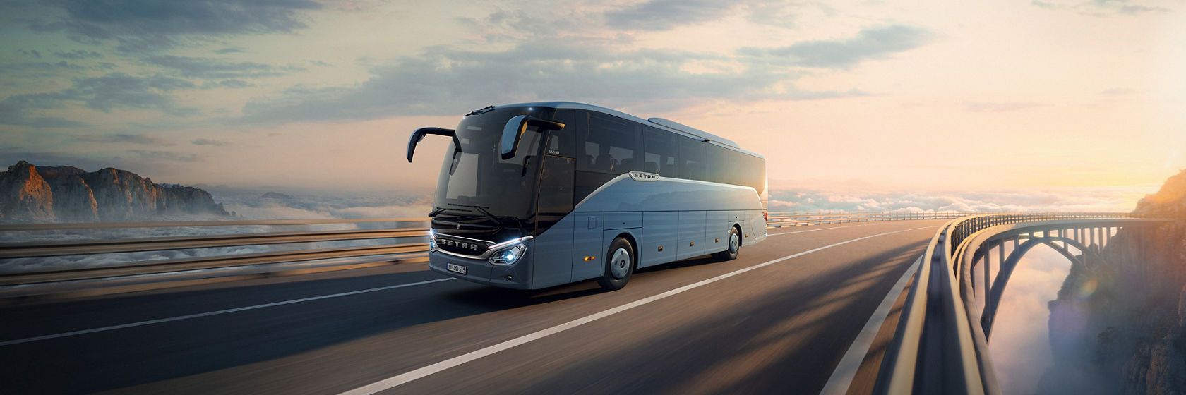 1680x560 ComfortClass 500 HD models. Setra Buses International