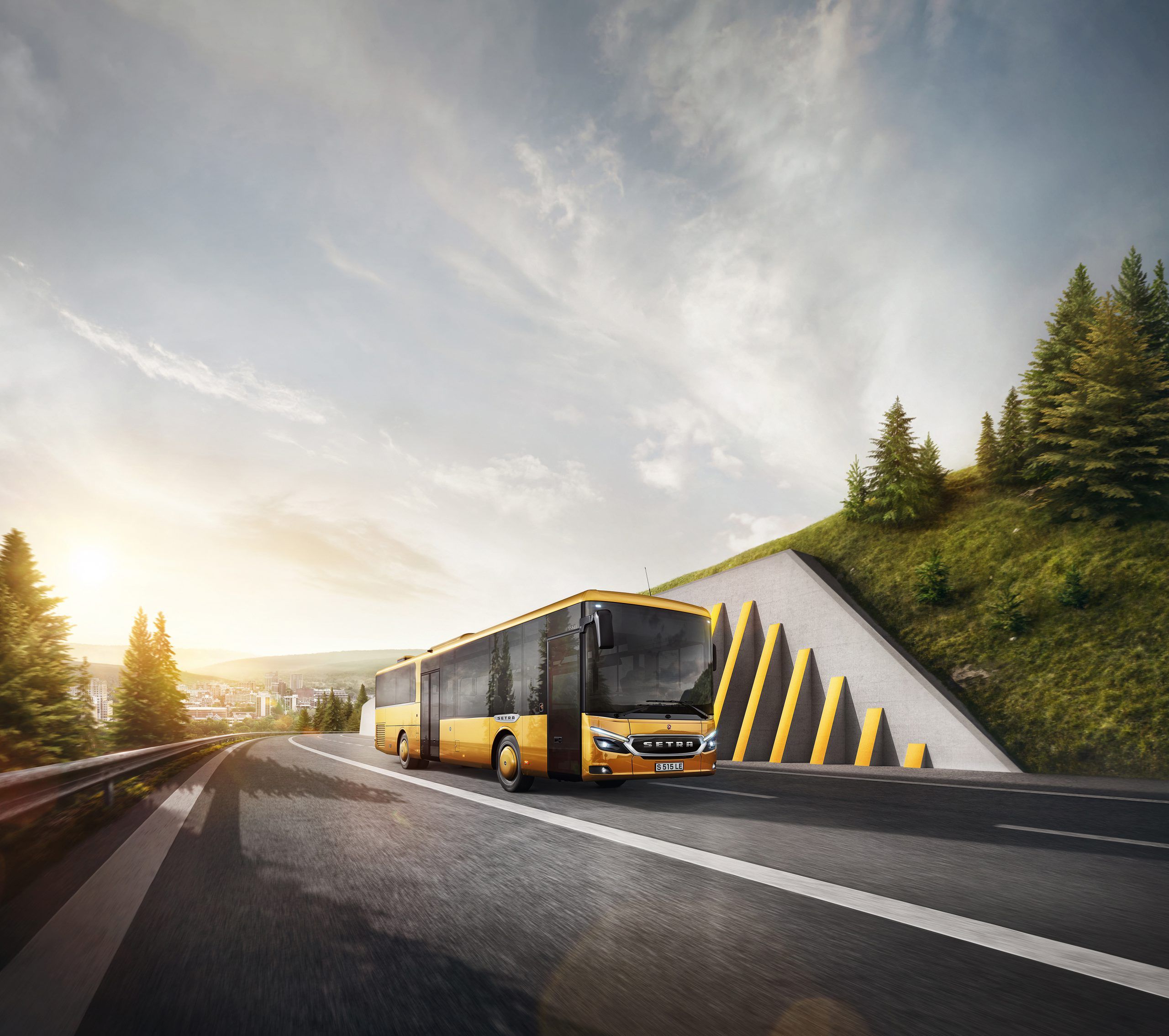 2560x2270 Daimler Buses launches new series Setra MultiClass 500 LE. With weight savings, hybrid module, one more length