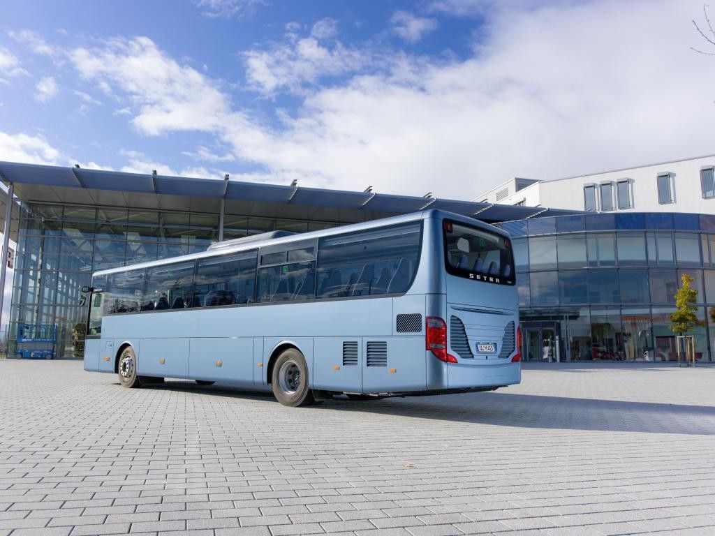 1024x768 Setra bus